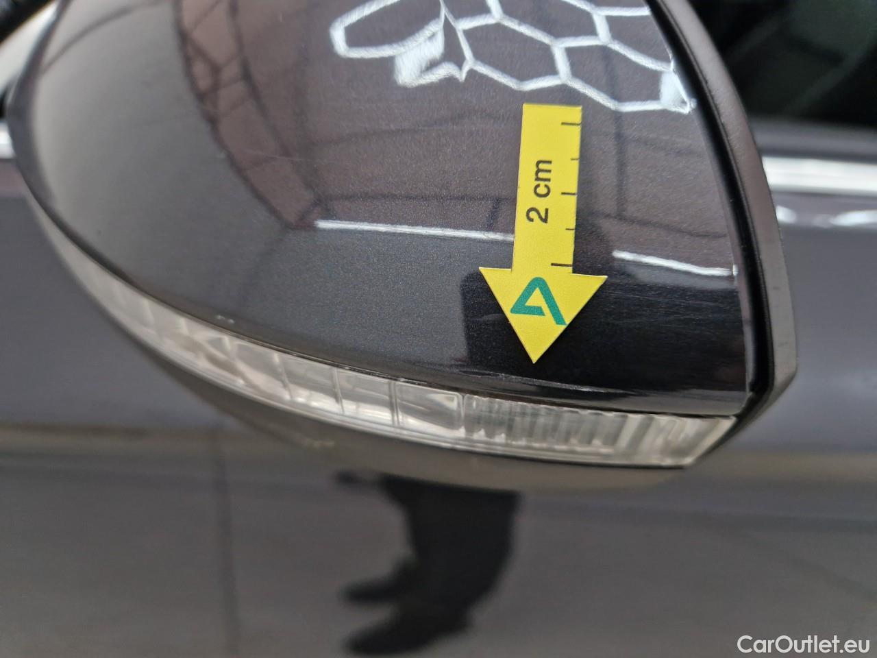  Volkswagen  Passat Highline 2.0 TDI DSG 150 CP #4