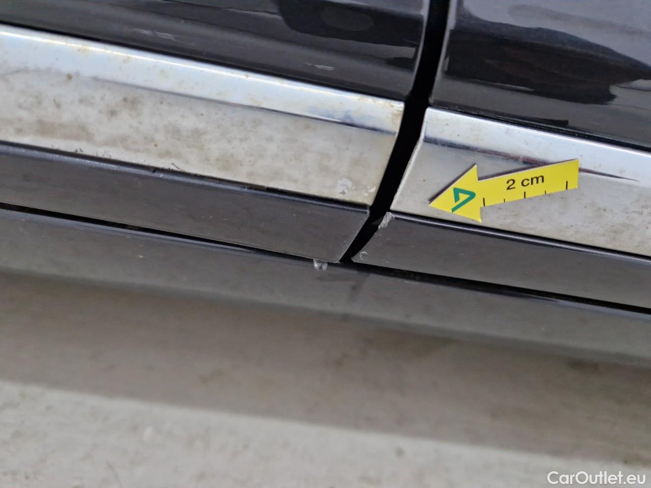  Volkswagen  Passat Highline 2.0 TDI DSG 150 CP #19