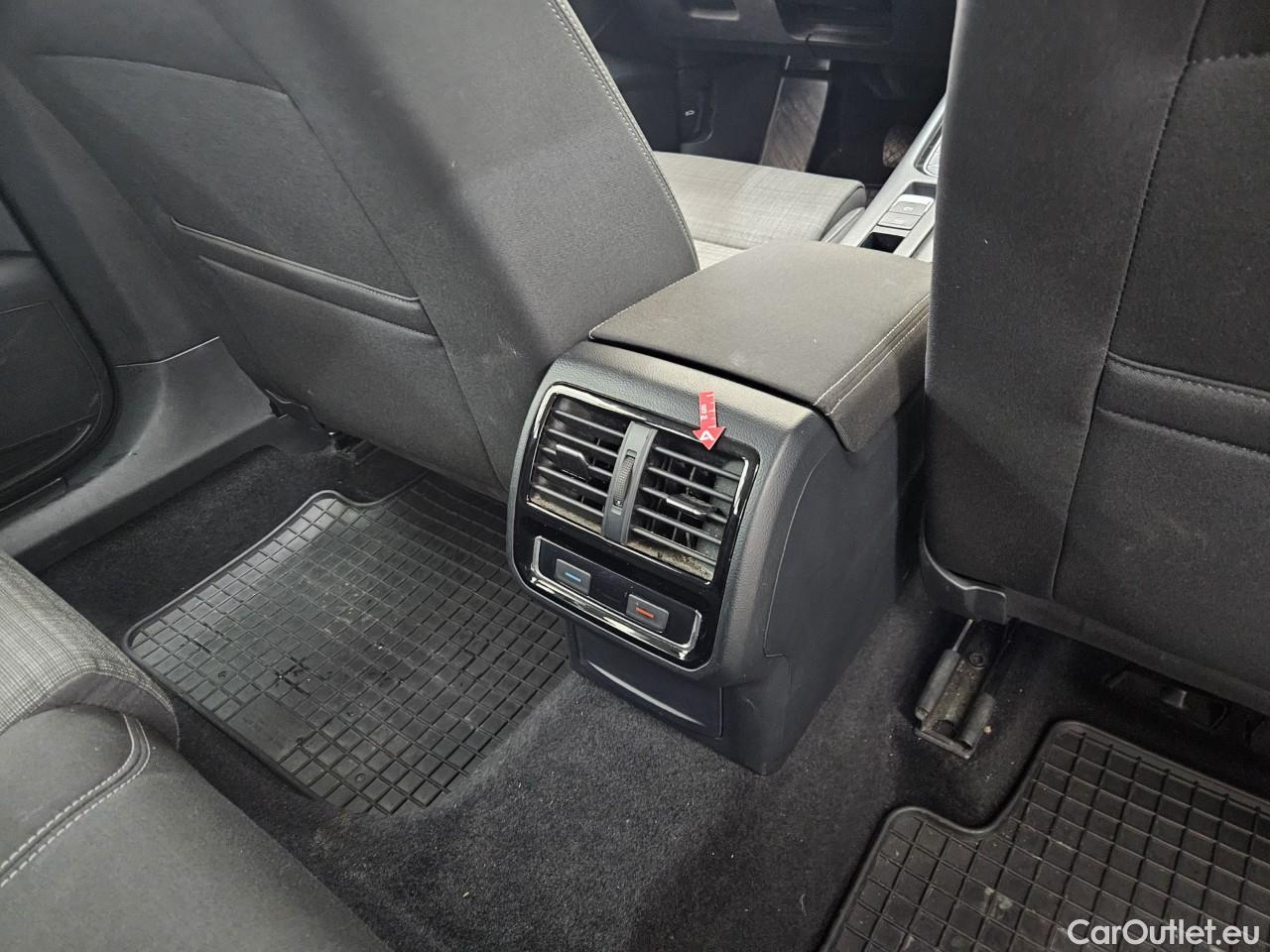  Volkswagen  Passat Var.Comf.1.5 TSI ACT DSG 150 CP #56