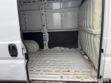  Peugeot  Boxer 333 L2H2 2.2 BlueHDi 140cv S&S Premium #8