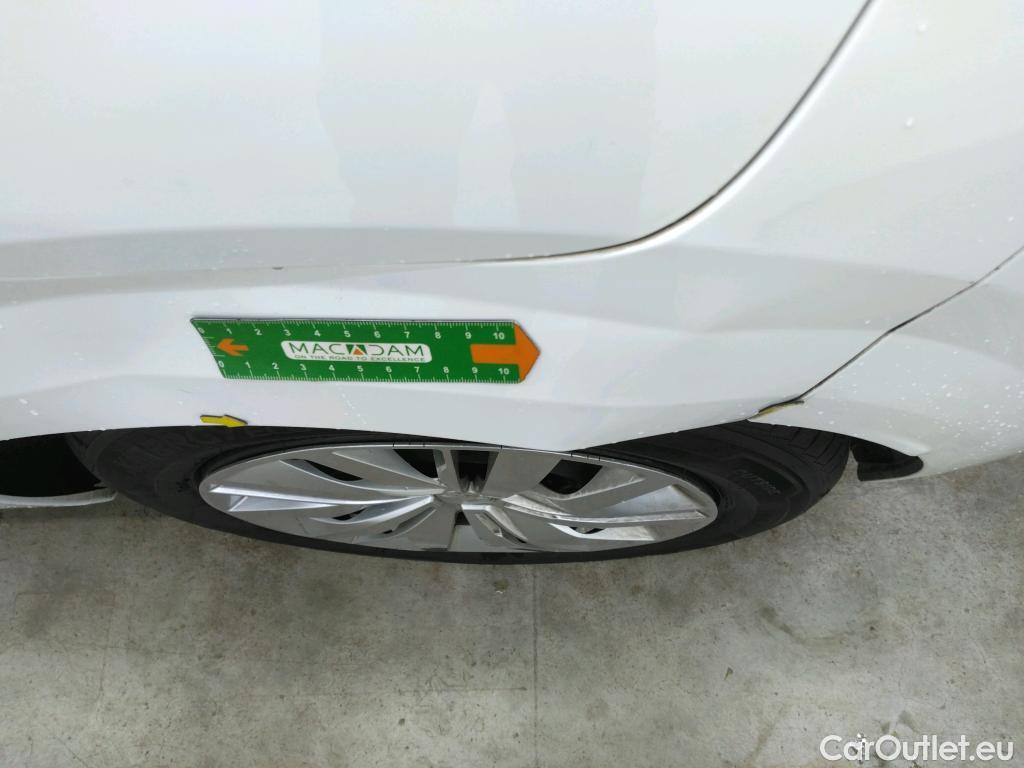  Peugeot  208  Premium 1.5 HDi 100CV BVM6 E6d #2