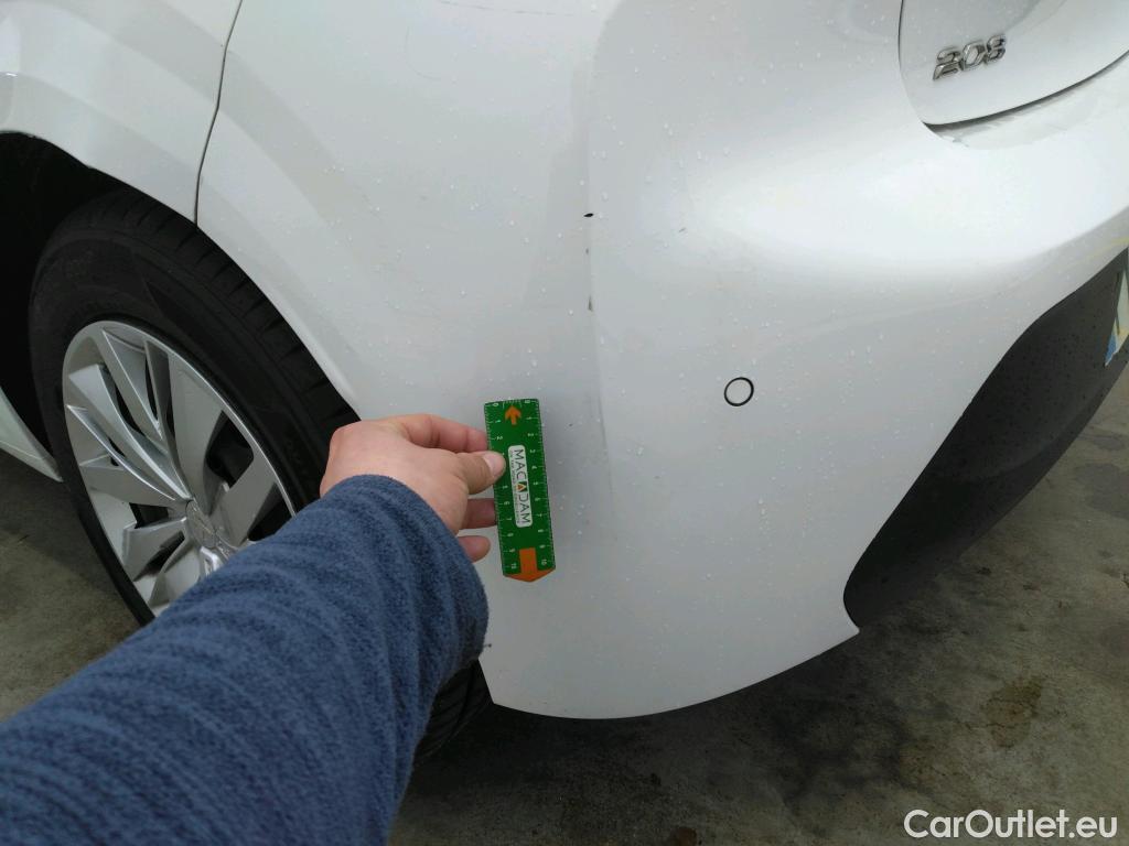  Peugeot  208  Premium 1.5 HDi 100CV BVM6 E6d #14