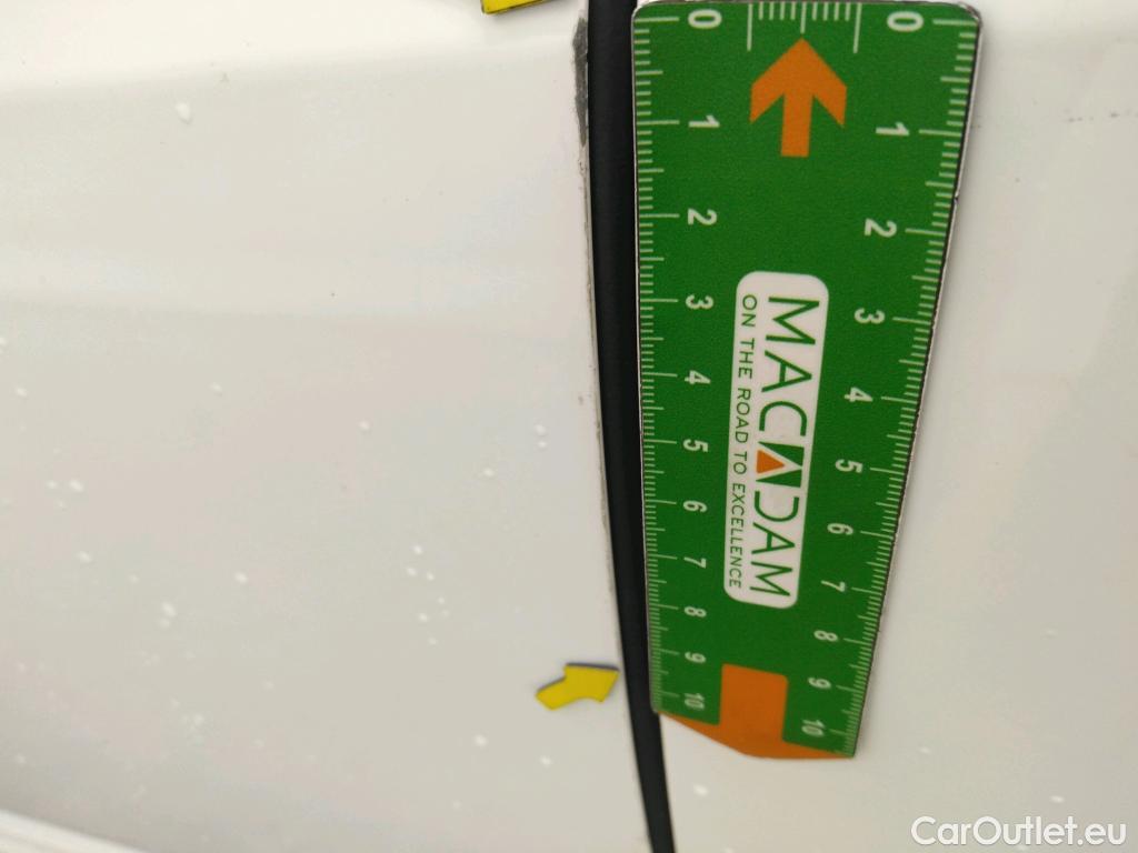  Peugeot  208  Premium 1.5 HDi 100CV BVM6 E6d #42