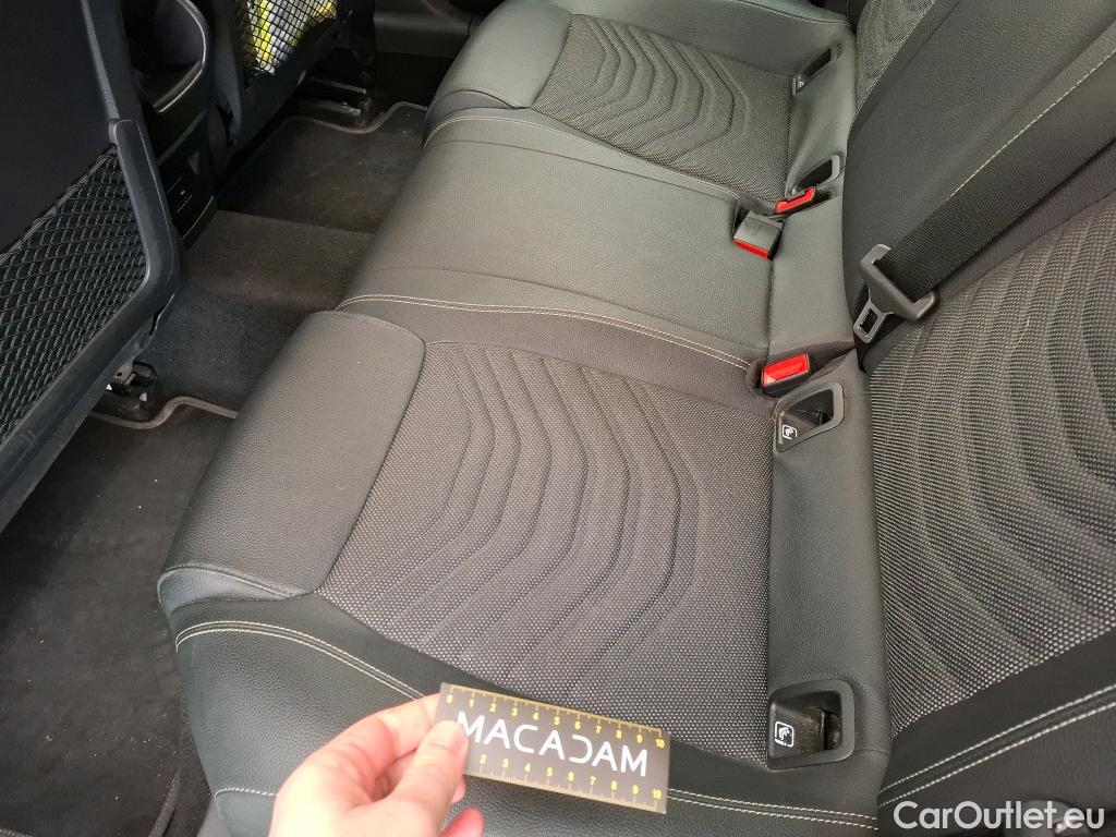  Mercedes  A-Klasse MERCEDES-BENZ Classe A Compact / 2018 / 5P / Berline A 200 Business Line 7G-DCT #12