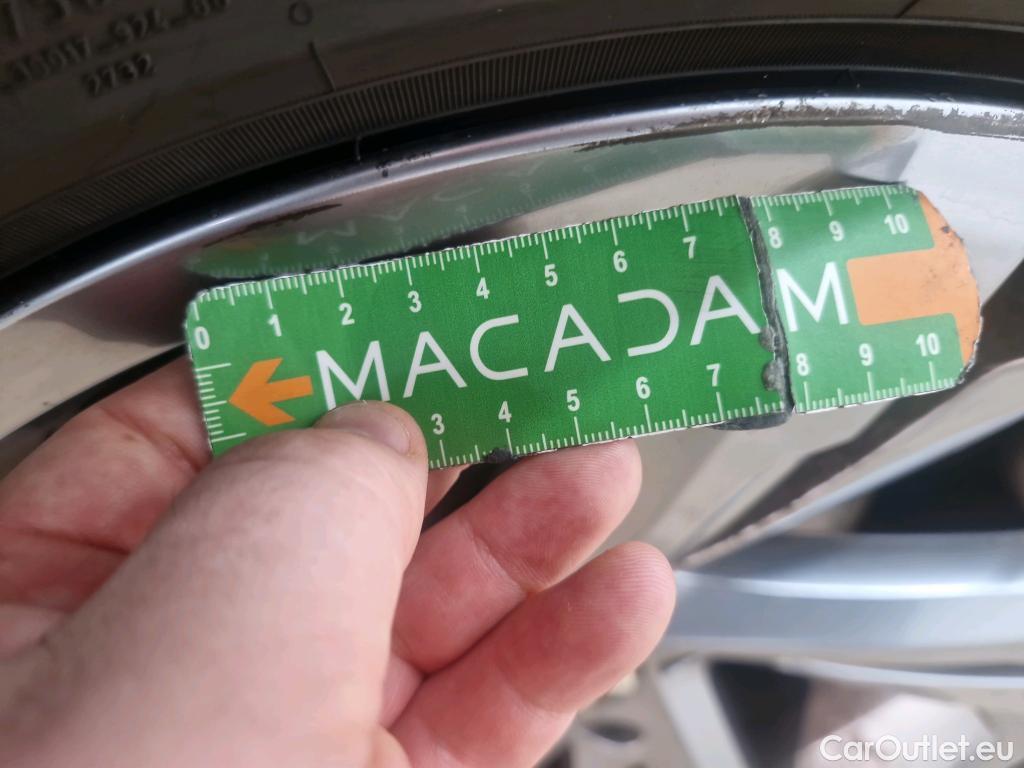  Volkswagen  Tiguan VOLKSWAGEN  / 2020 / 5P / SUV 1.4 eHybrid 245 DSG6 R-Line Exclusive #26