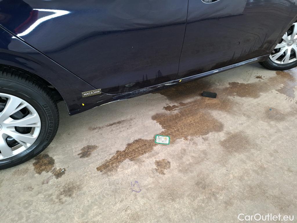  Peugeot  208  Active Business 1.5 HDi 100CV BVM5 E6dT #1