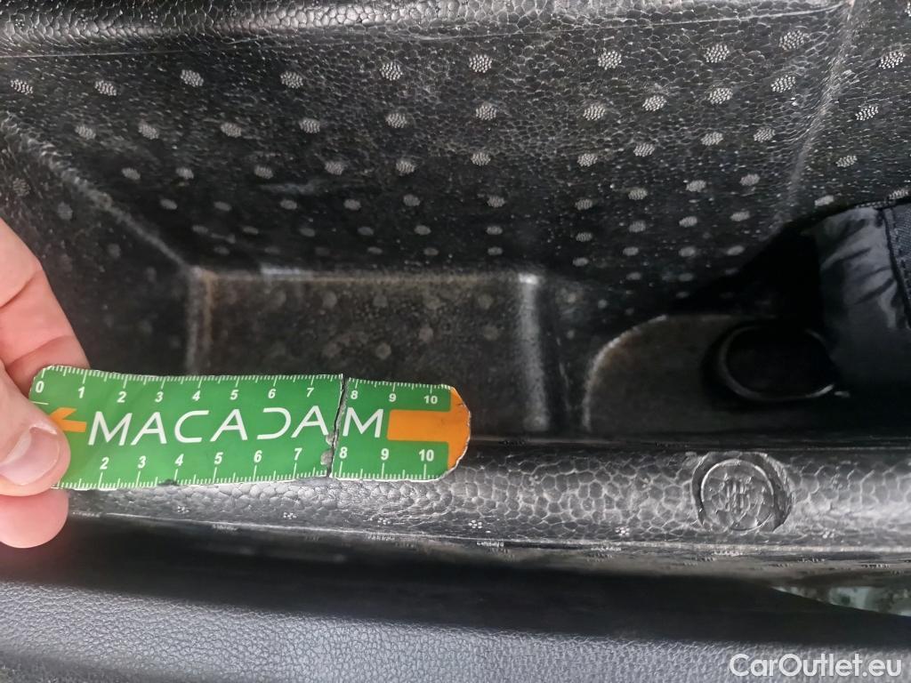  Volkswagen  Tiguan VOLKSWAGEN  / 2020 / 5P / SUV 1.4 eHybrid 245 DSG6 R-Line Exclusive #31