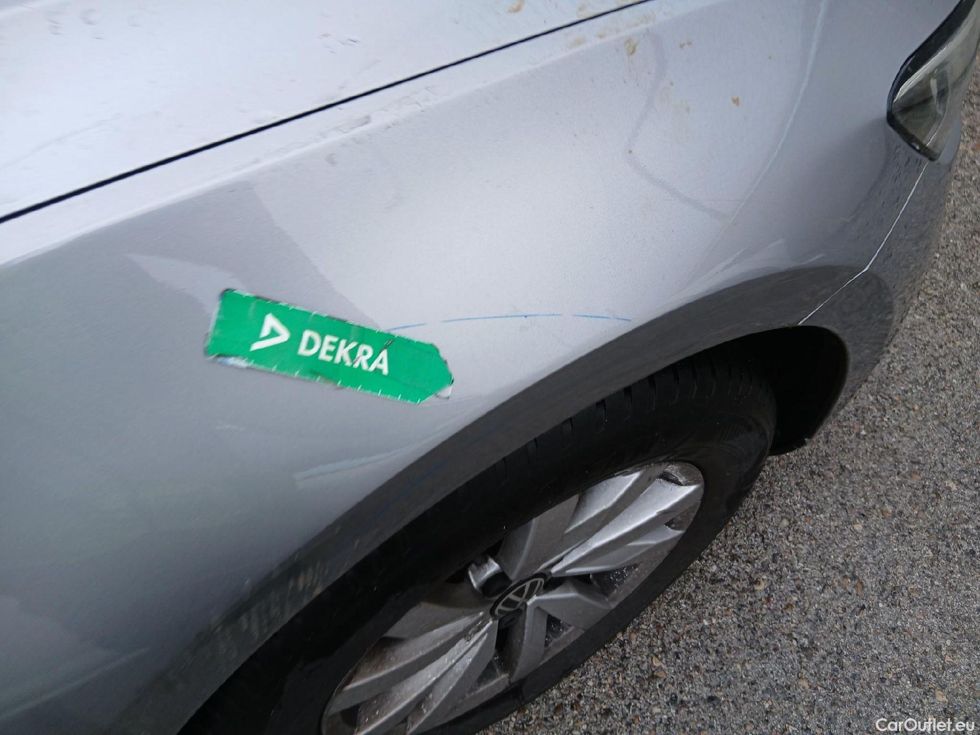  Volkswagen  Passat VOLKSWAGEN  / 2019 / 4P / sedán Business 2.0 TDI 90kW (122CV) DSG #38