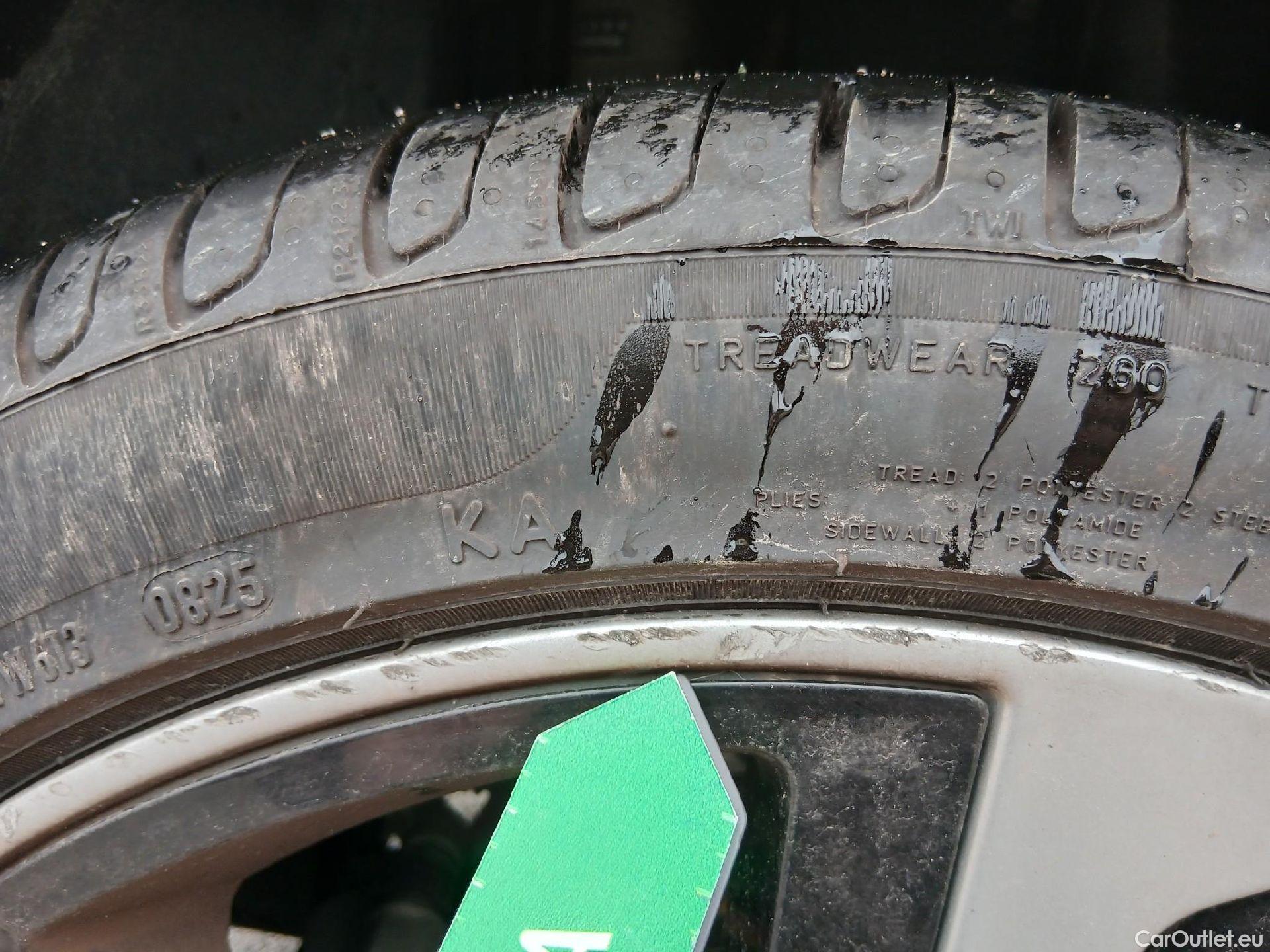  Audi  A1 Sportback AUDI A1 / 2018 / 5P / berlina con portón Sportback Adrenalin 30 TFSI 81kW S tron(SP) #23