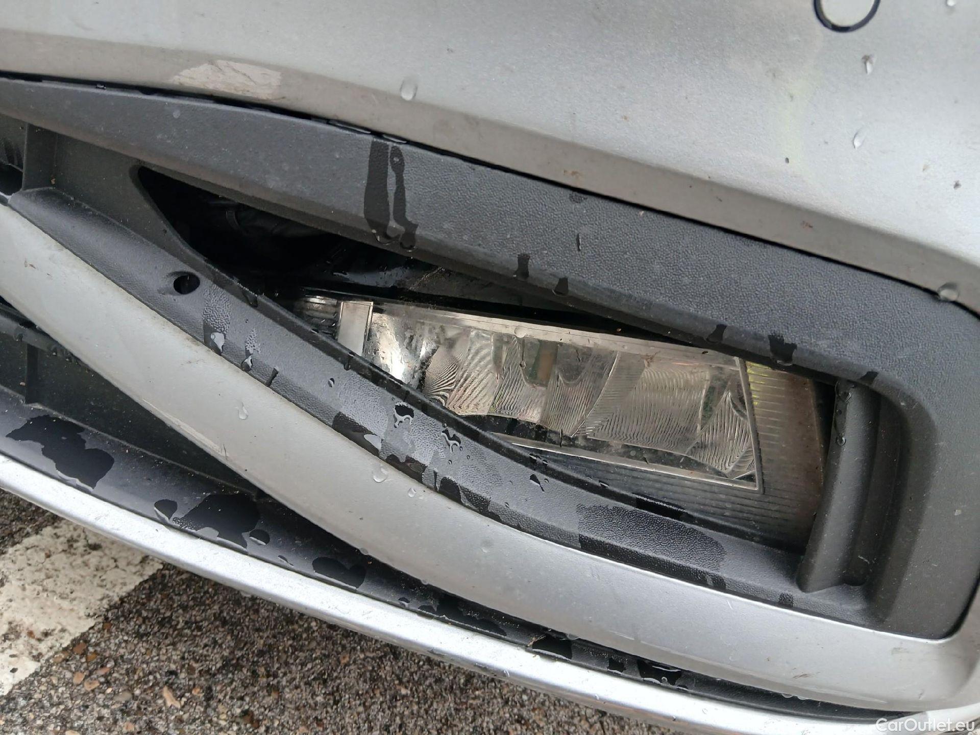  Volkswagen  Passat VOLKSWAGEN  / 2019 / 4P / sedán Business 2.0 TDI 90kW (122CV) DSG #10