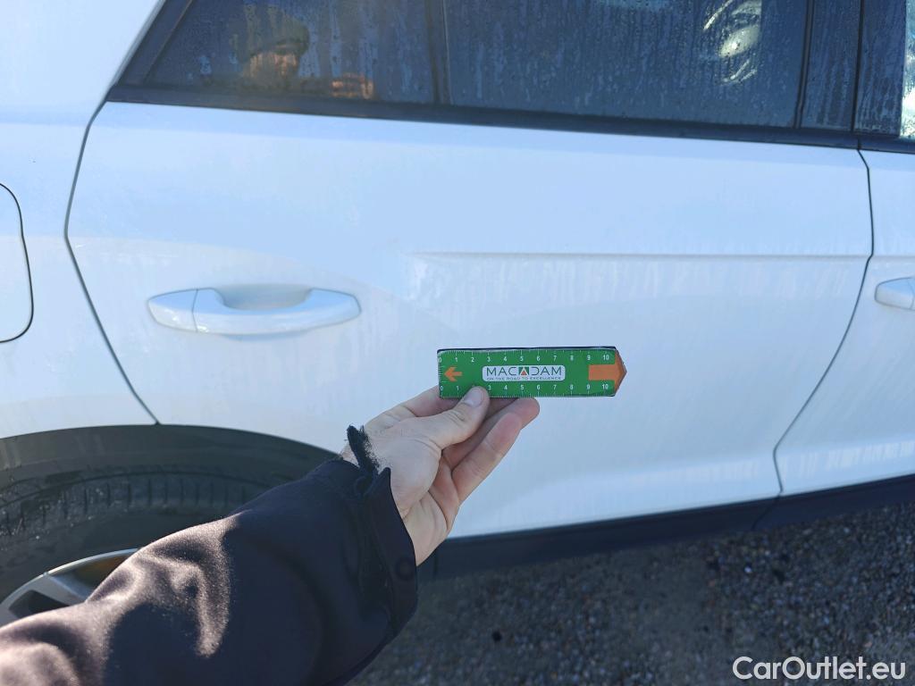  Volkswagen  T-ROC VOLKSWAGEN  / 2021 / 5P / todoterreno Life 2.0 TDI 85kW (115CV) (AC) #26