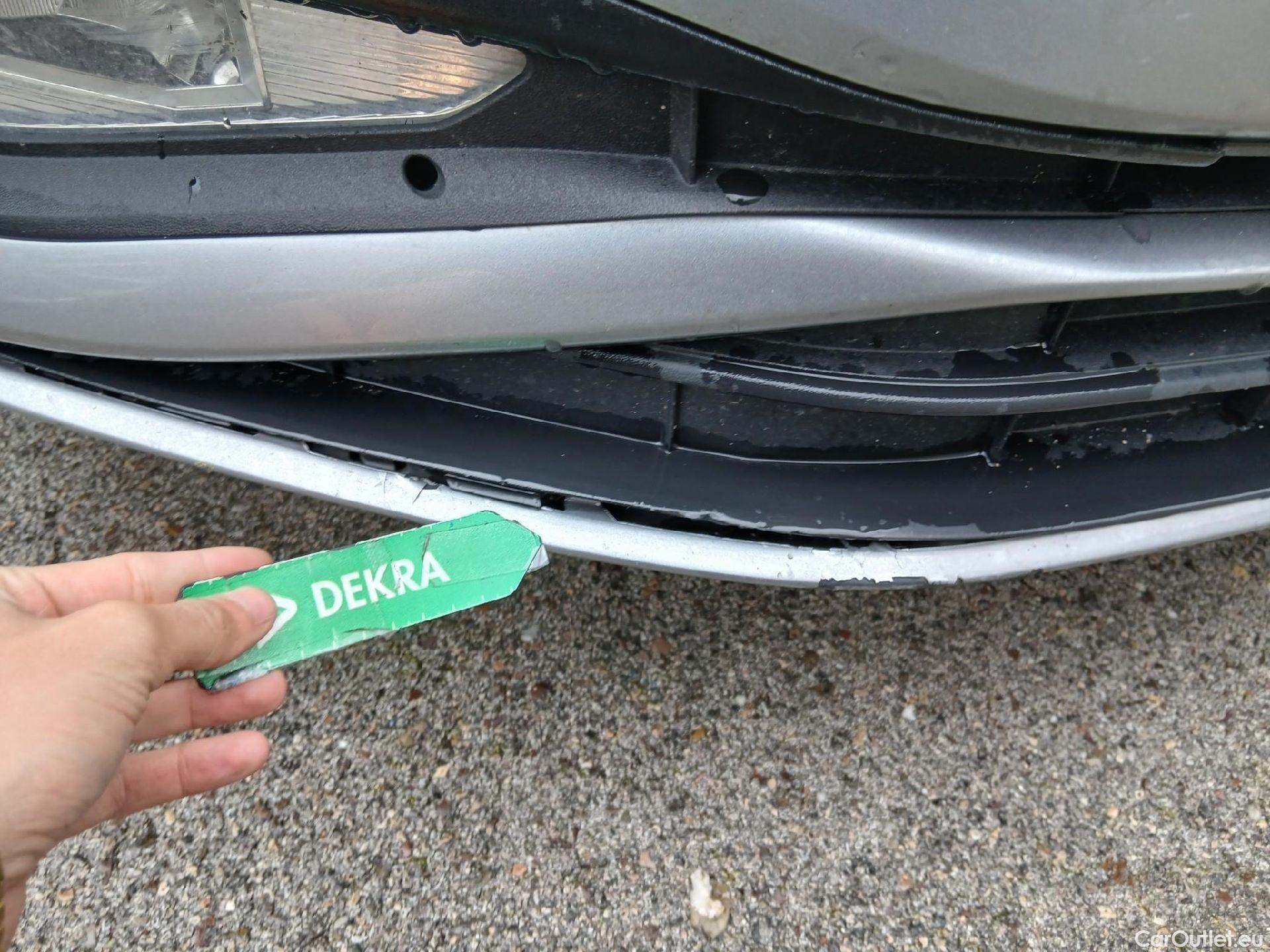  Volkswagen  Passat VOLKSWAGEN  / 2019 / 4P / sedán Business 2.0 TDI 90kW (122CV) DSG #12