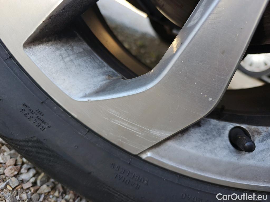  Volkswagen  T-ROC VOLKSWAGEN  / 2021 / 5P / todoterreno Life 2.0 TDI 85kW (115CV) (AC) #25