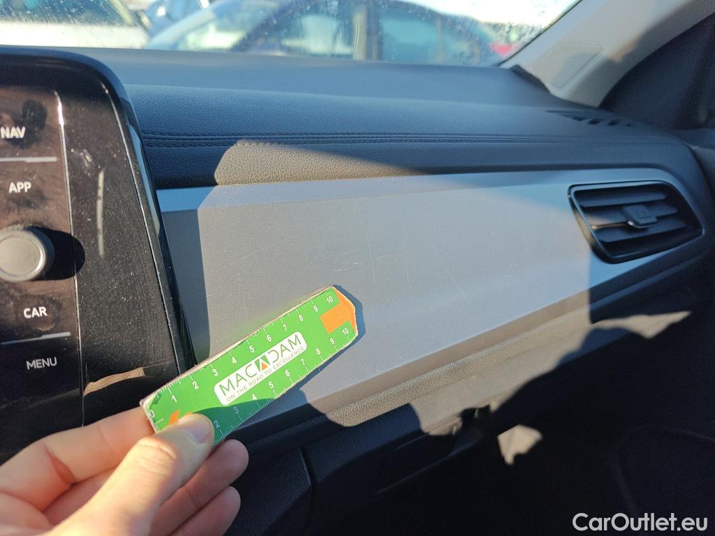  Volkswagen  T-ROC VOLKSWAGEN  / 2021 / 5P / todoterreno Life 2.0 TDI 85kW (115CV) (AC) #18