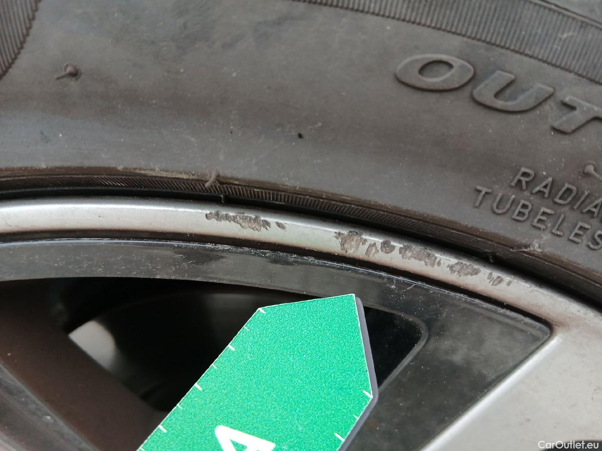  Audi  A1 Sportback AUDI A1 / 2018 / 5P / berlina con portón Sportback Adrenalin 30 TFSI 81kW S tron(SP) #27