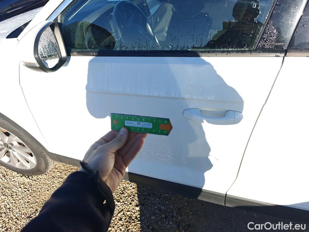  Volkswagen  T-ROC VOLKSWAGEN  / 2021 / 5P / todoterreno Life 2.0 TDI 85kW (115CV) (AC) #19