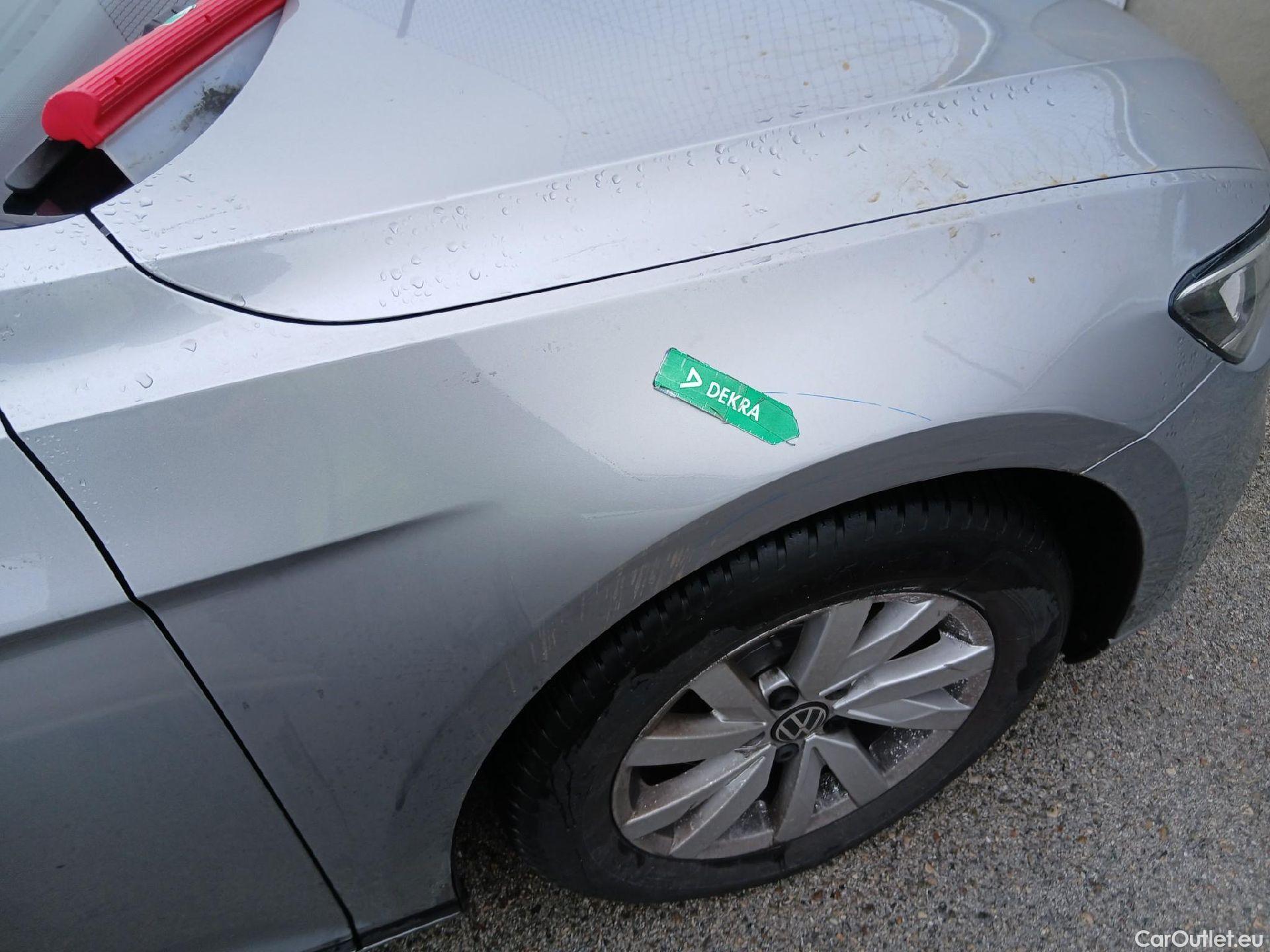  Volkswagen  Passat VOLKSWAGEN  / 2019 / 4P / sedán Business 2.0 TDI 90kW (122CV) DSG #39