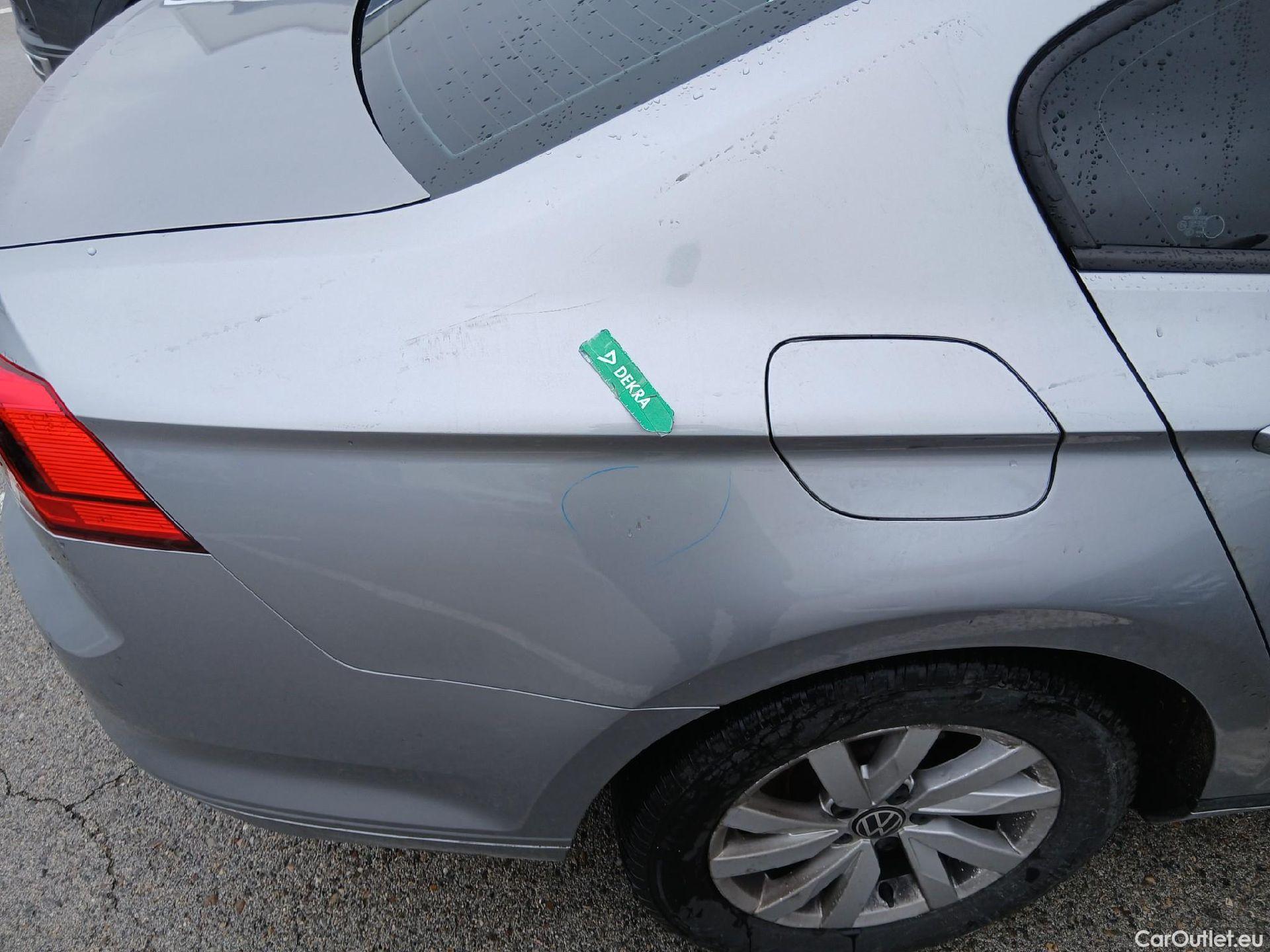  Volkswagen  Passat VOLKSWAGEN  / 2019 / 4P / sedán Business 2.0 TDI 90kW (122CV) DSG #35