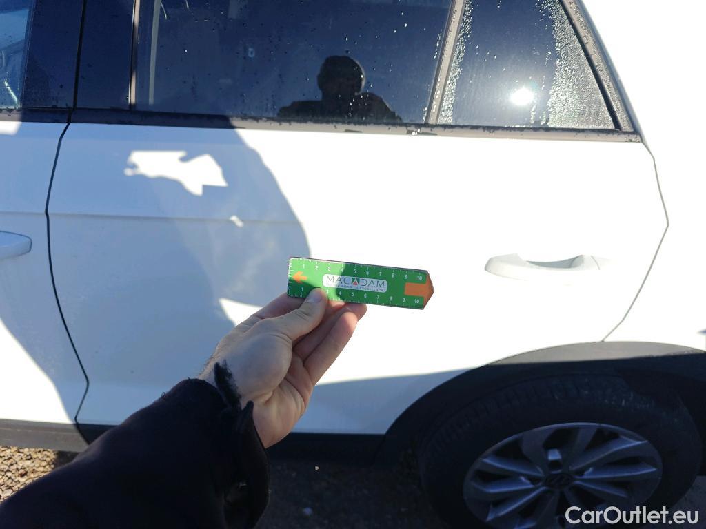  Volkswagen  T-ROC VOLKSWAGEN  / 2021 / 5P / todoterreno Life 2.0 TDI 85kW (115CV) (AC) #21