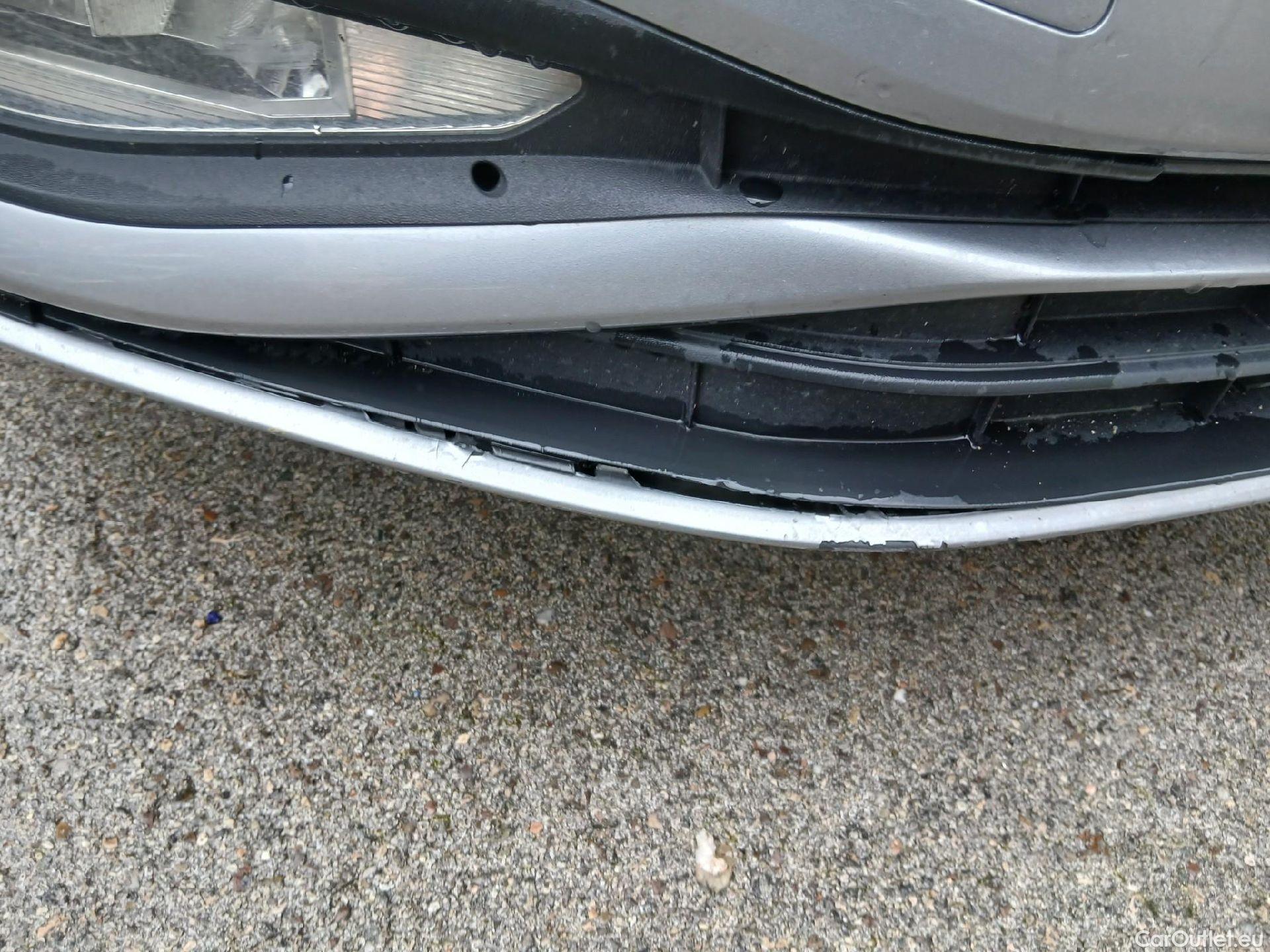  Volkswagen  Passat VOLKSWAGEN  / 2019 / 4P / sedán Business 2.0 TDI 90kW (122CV) DSG #11