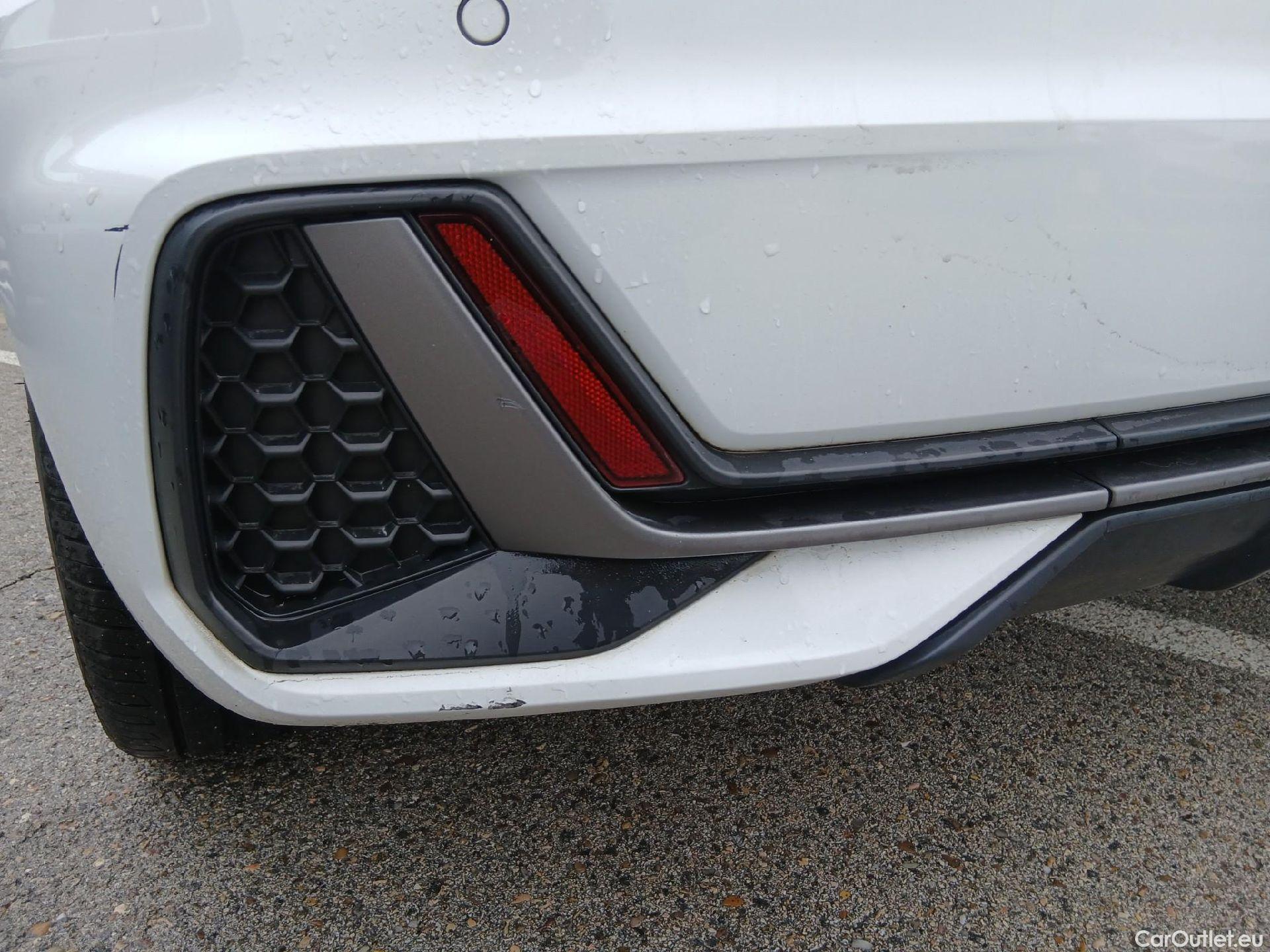  Audi  A1 Sportback AUDI A1 / 2018 / 5P / berlina con portón Sportback Adrenalin 30 TFSI 81kW S tron(SP) #20