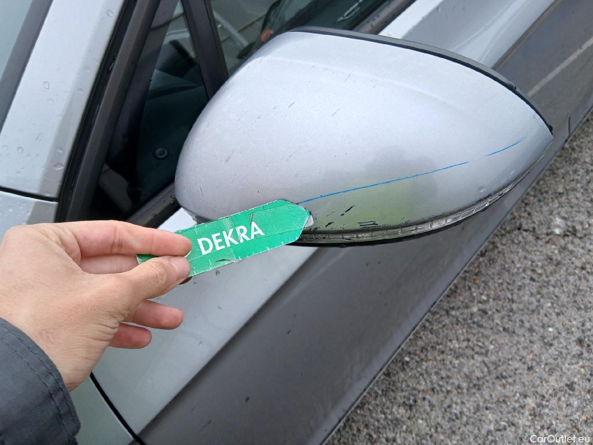  Volkswagen  Passat VOLKSWAGEN  / 2019 / 4P / sedán Business 2.0 TDI 90kW (122CV) DSG #15