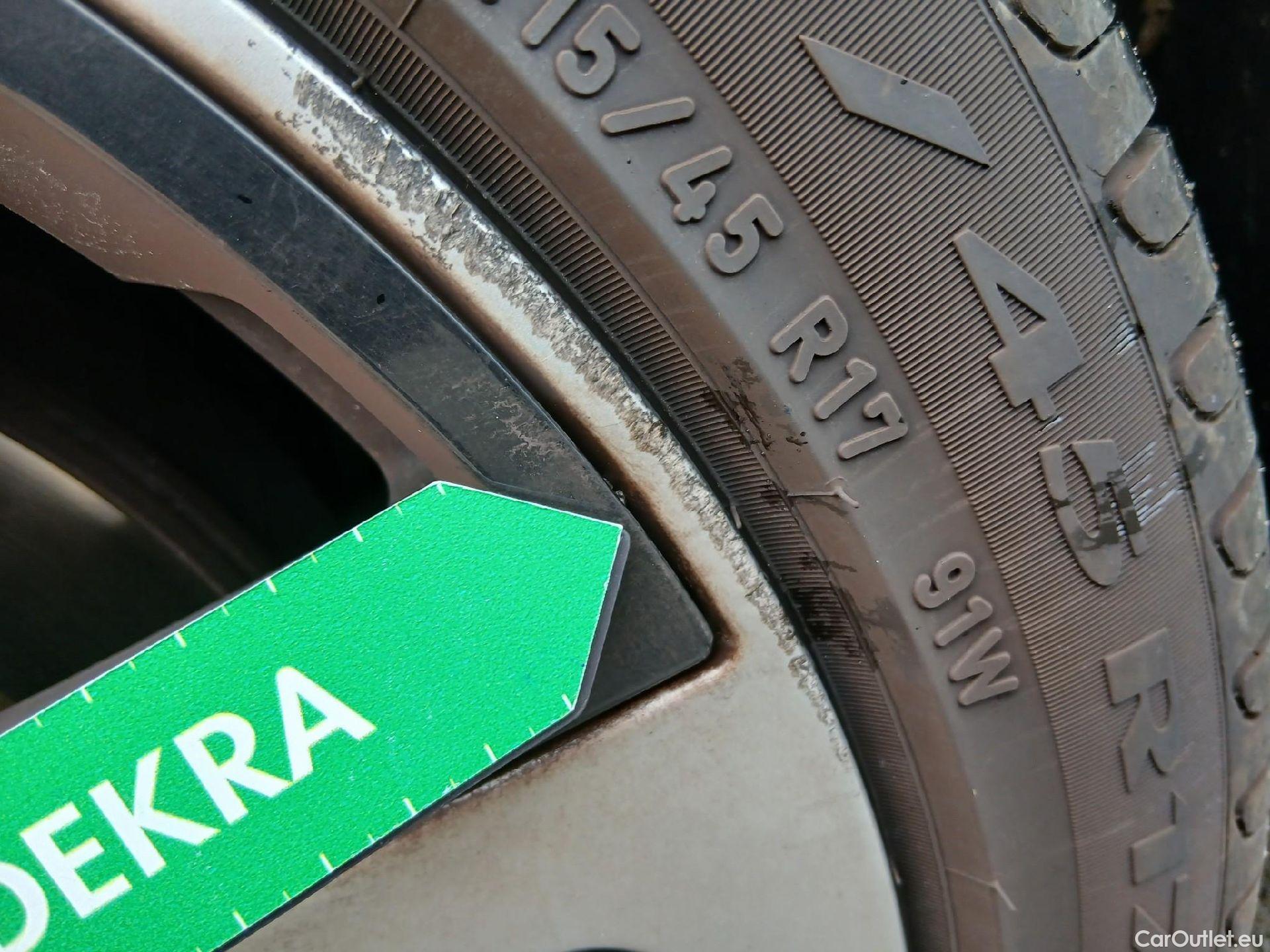  Audi  A1 Sportback AUDI A1 / 2018 / 5P / berlina con portón Sportback Adrenalin 30 TFSI 81kW S tron(SP) #8