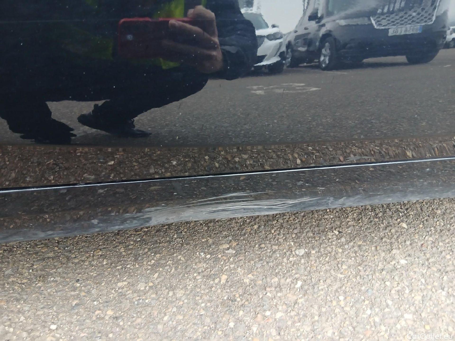  Bmw  Serie 1 BMW  / 2019 / 5P / berlina con portón 116d #19