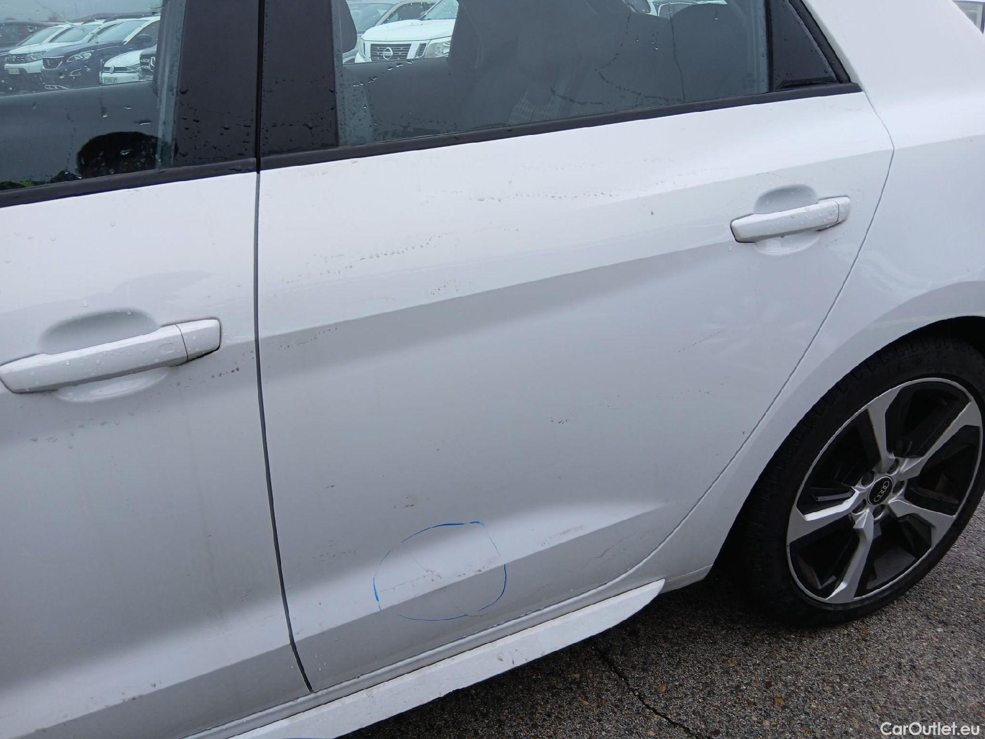  Audi  A1 Sportback AUDI A1 / 2018 / 5P / berlina con portón Sportback Adrenalin 30 TFSI 81kW S tron(SP) #13