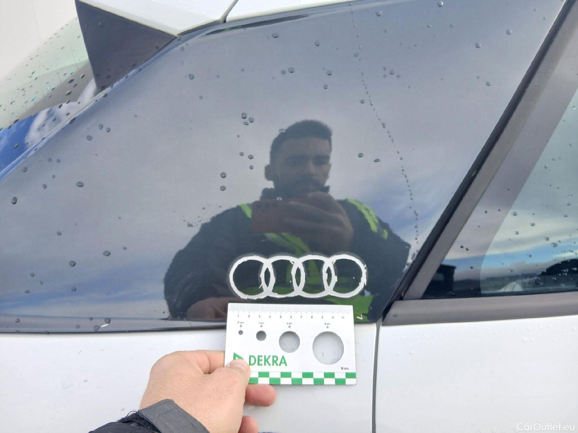  Audi  Q2 AUDI  / 2016 / 5P / todoterreno Design 30 TFSI 85kW (116CV) #27