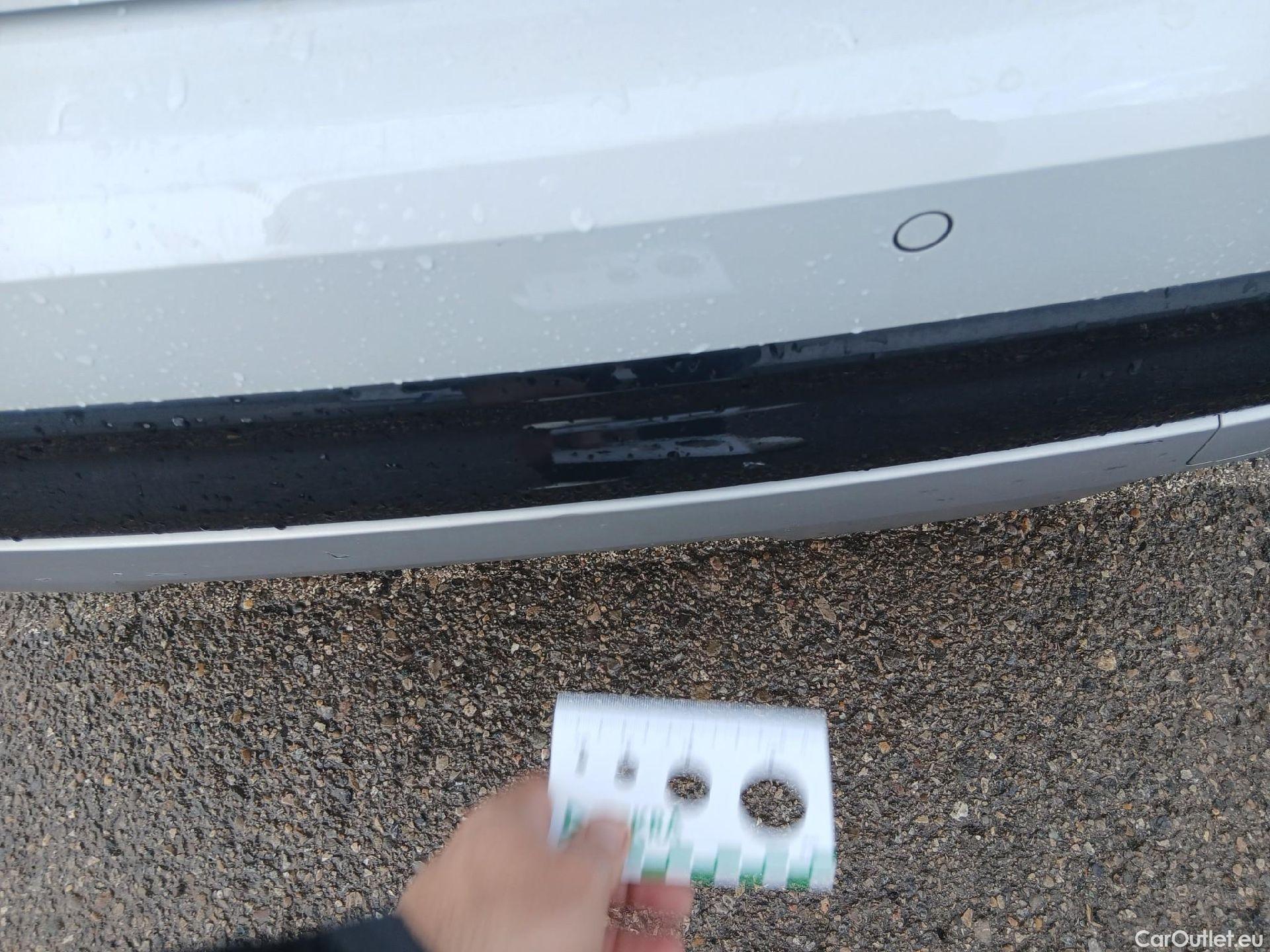  Audi  Q2 AUDI  / 2016 / 5P / todoterreno Design 30 TFSI 85kW (116CV) #17