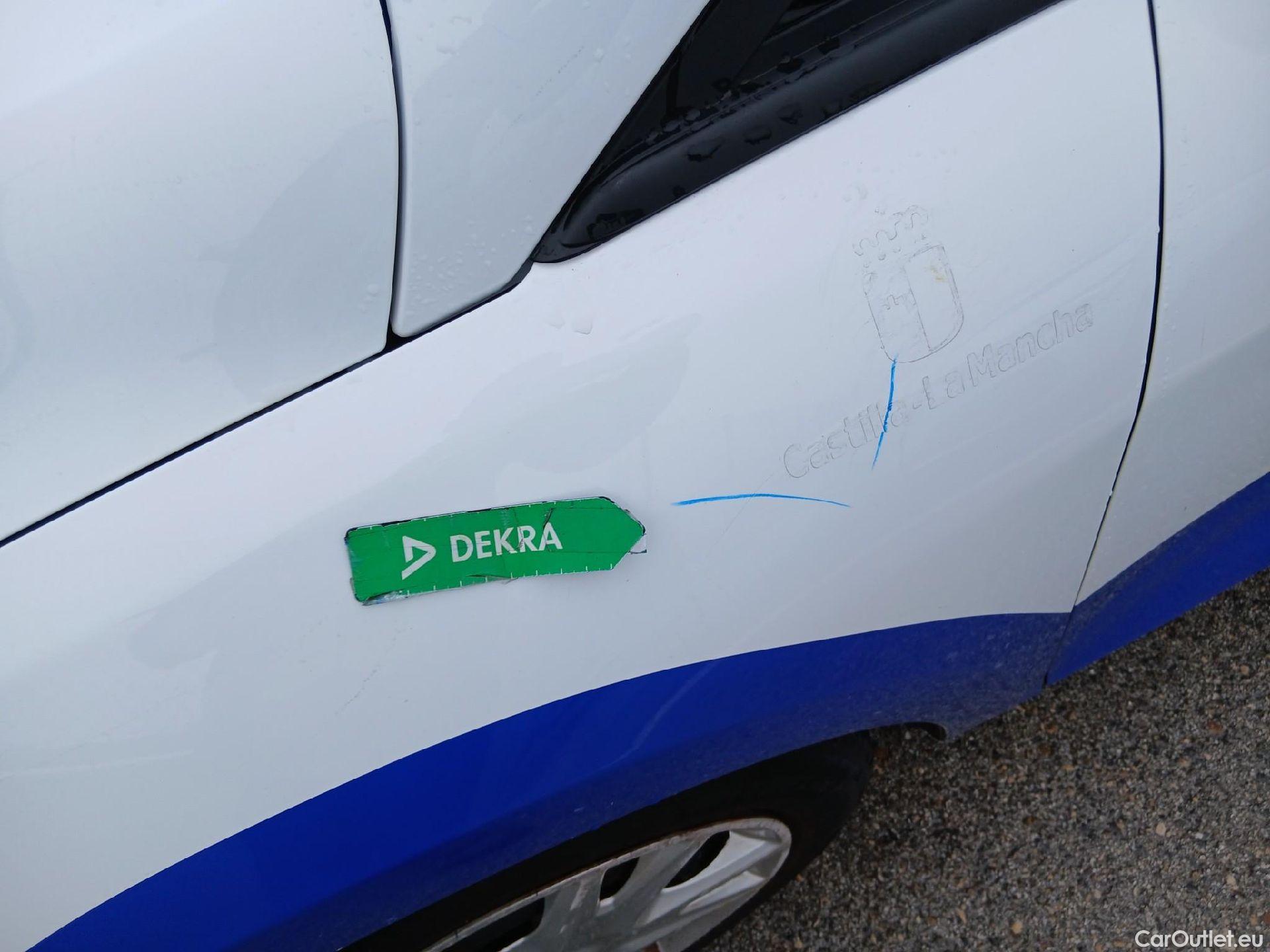  Ford  Fiesta FORD  / 2017 / 5P / berlina con portón 1.1 Ti-VCT 63kW Trend+ 5p #11