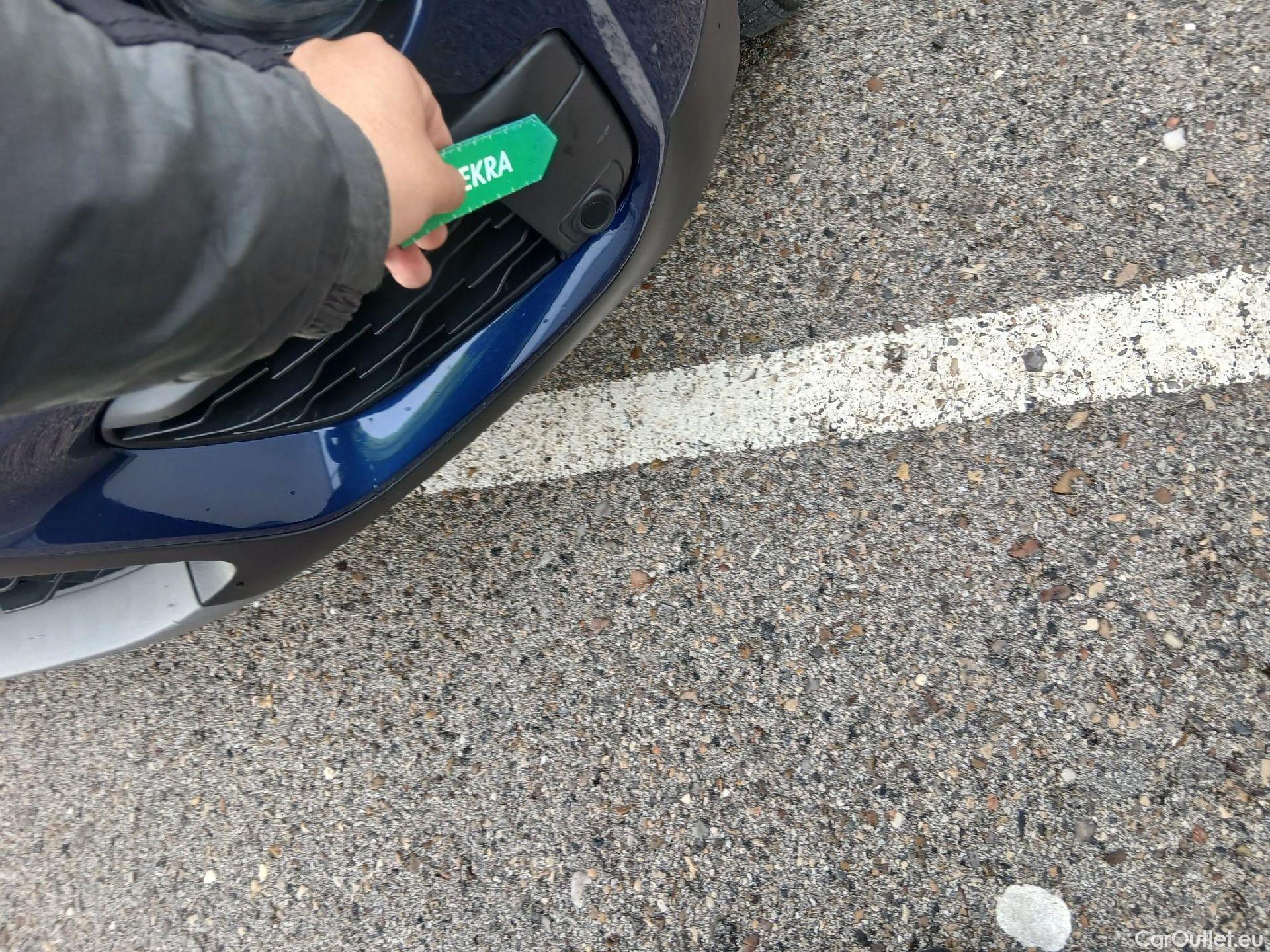  Bmw  X1 BMW  / 2015 / 5P / todoterreno sDrive18dA Business (AC) #9