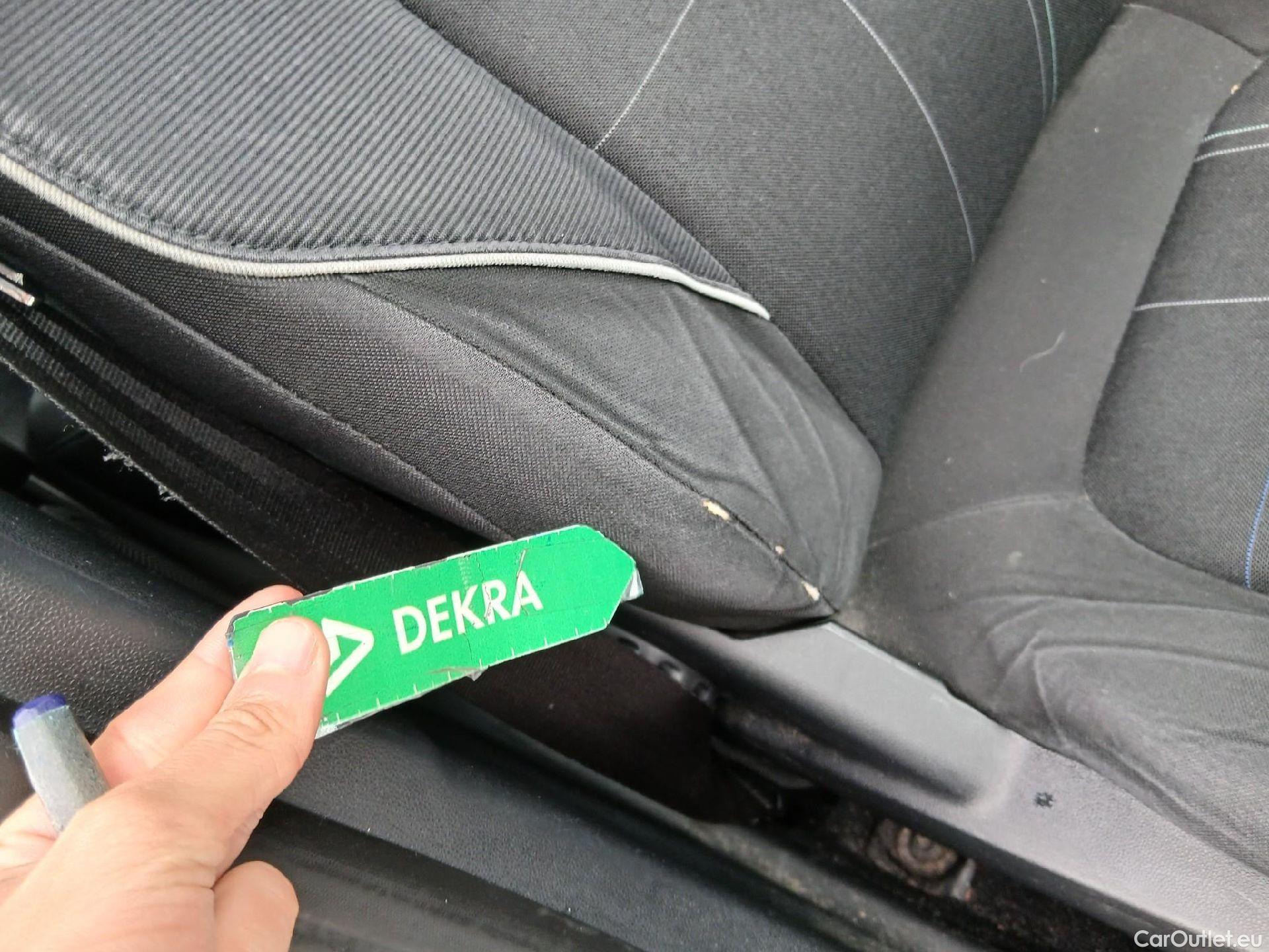  Ford  Fiesta FORD  / 2017 / 5P / berlina con portón 1.1 Ti-VCT 63kW Trend+ 5p #46