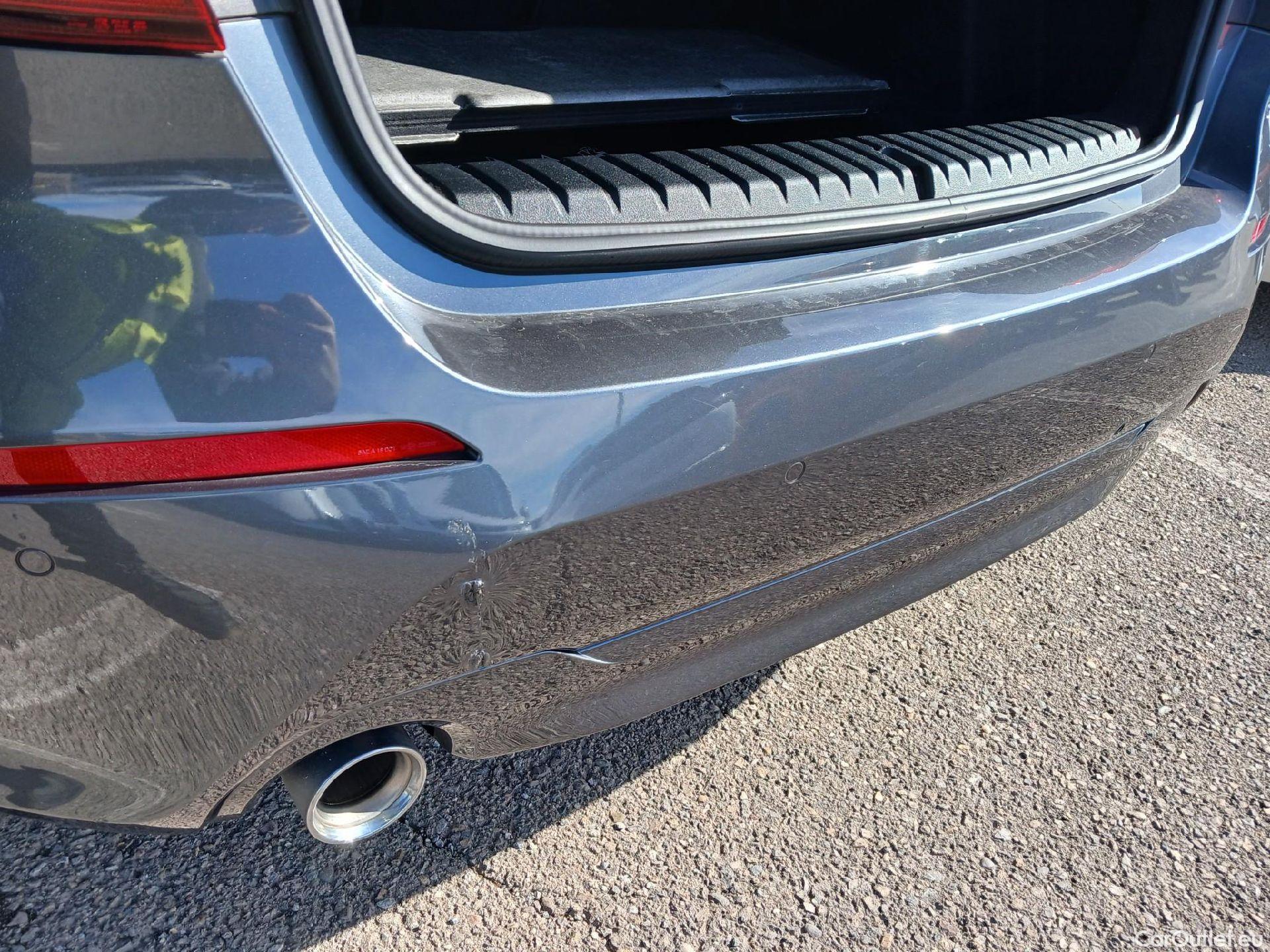  Bmw  Serie 1 BMW  / 2019 / 5P / berlina con portón 118i #18