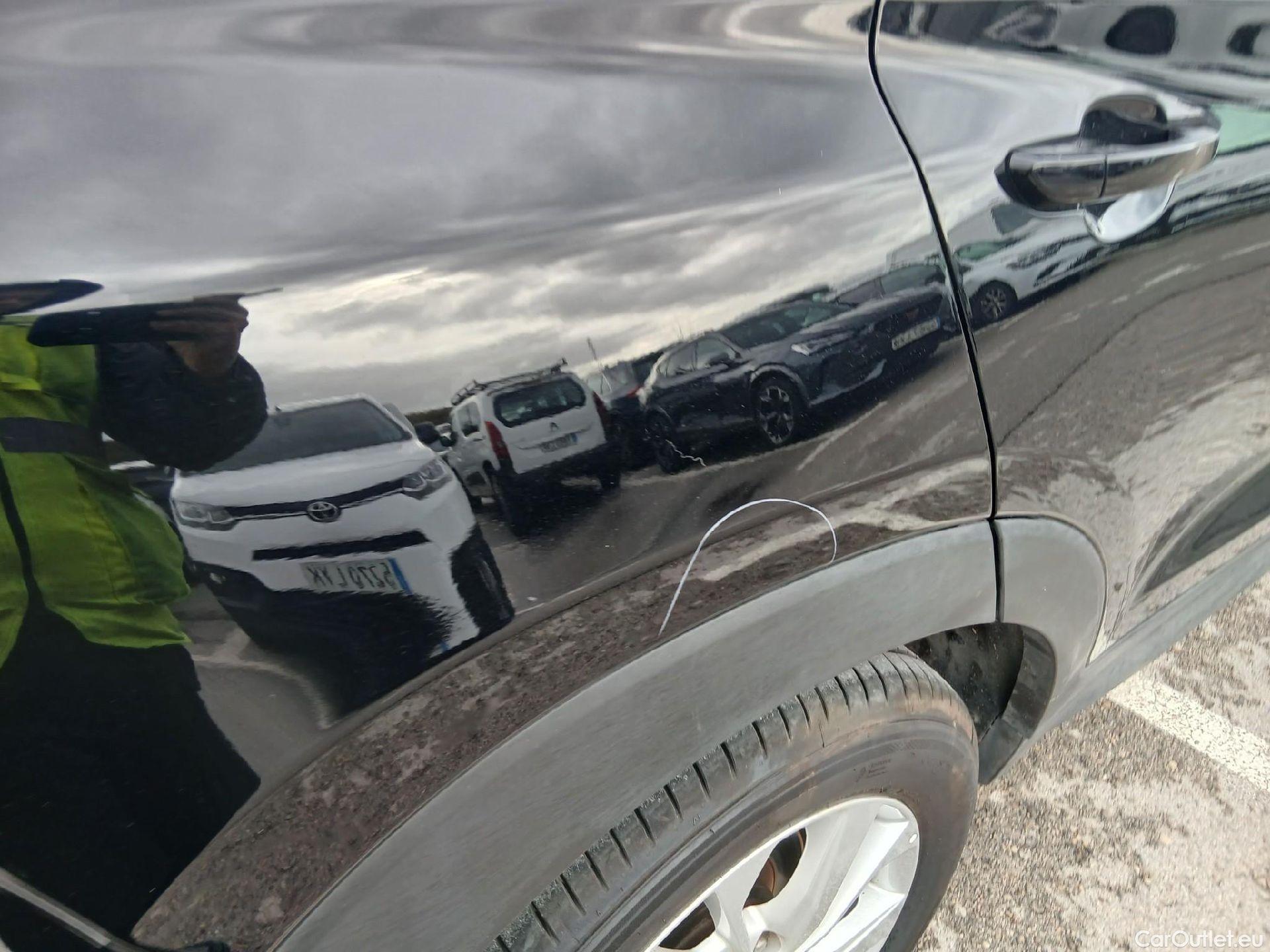  Hyundai  Tucson HYUNDAI  / 2018 / 5P / todoterreno 1.6 CRDI 85kW (116CV) 48V SLE 4X2(SP)(SL) #17