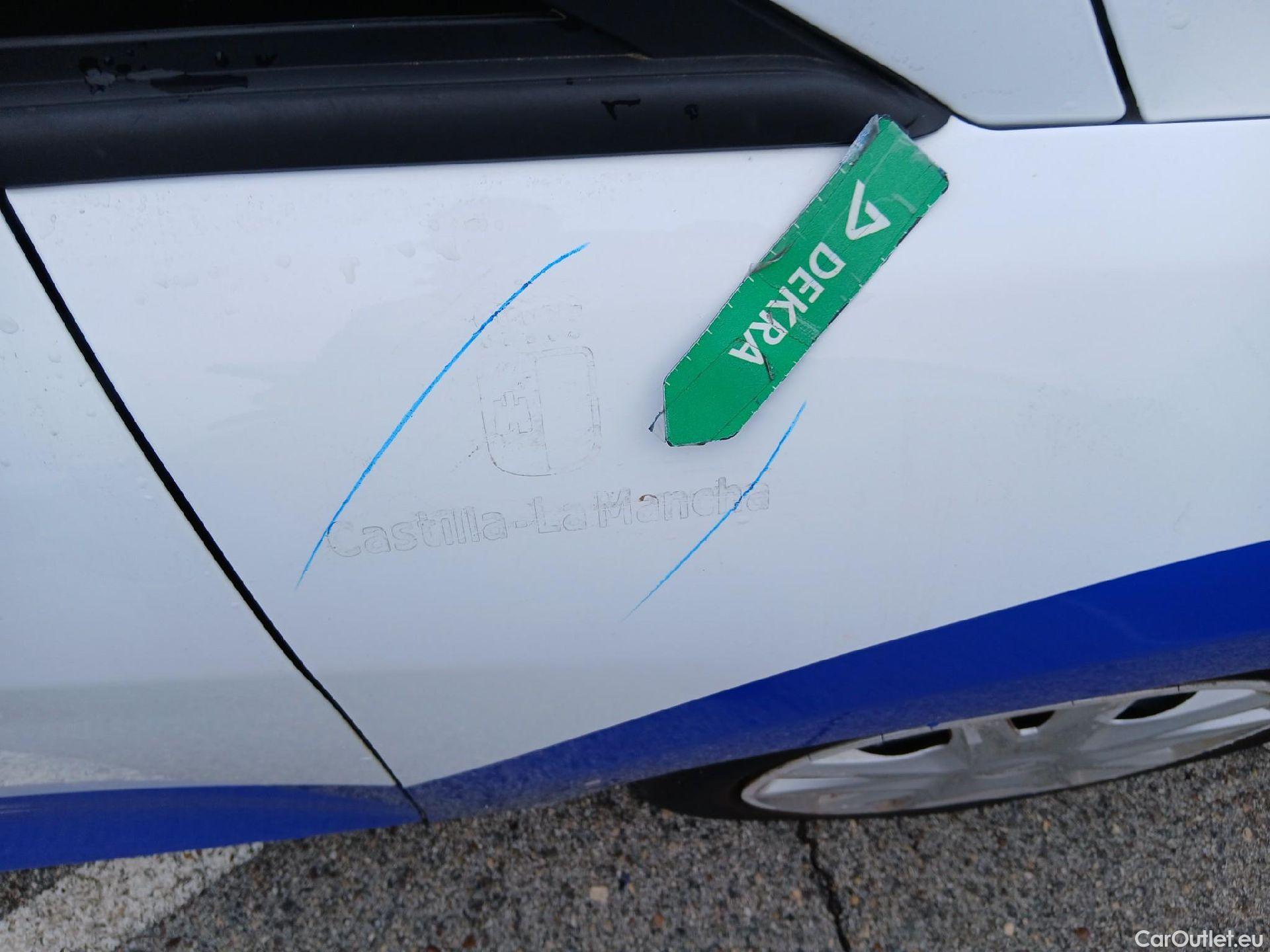  Ford  Fiesta FORD  / 2017 / 5P / berlina con portón 1.1 Ti-VCT 63kW Trend+ 5p #45