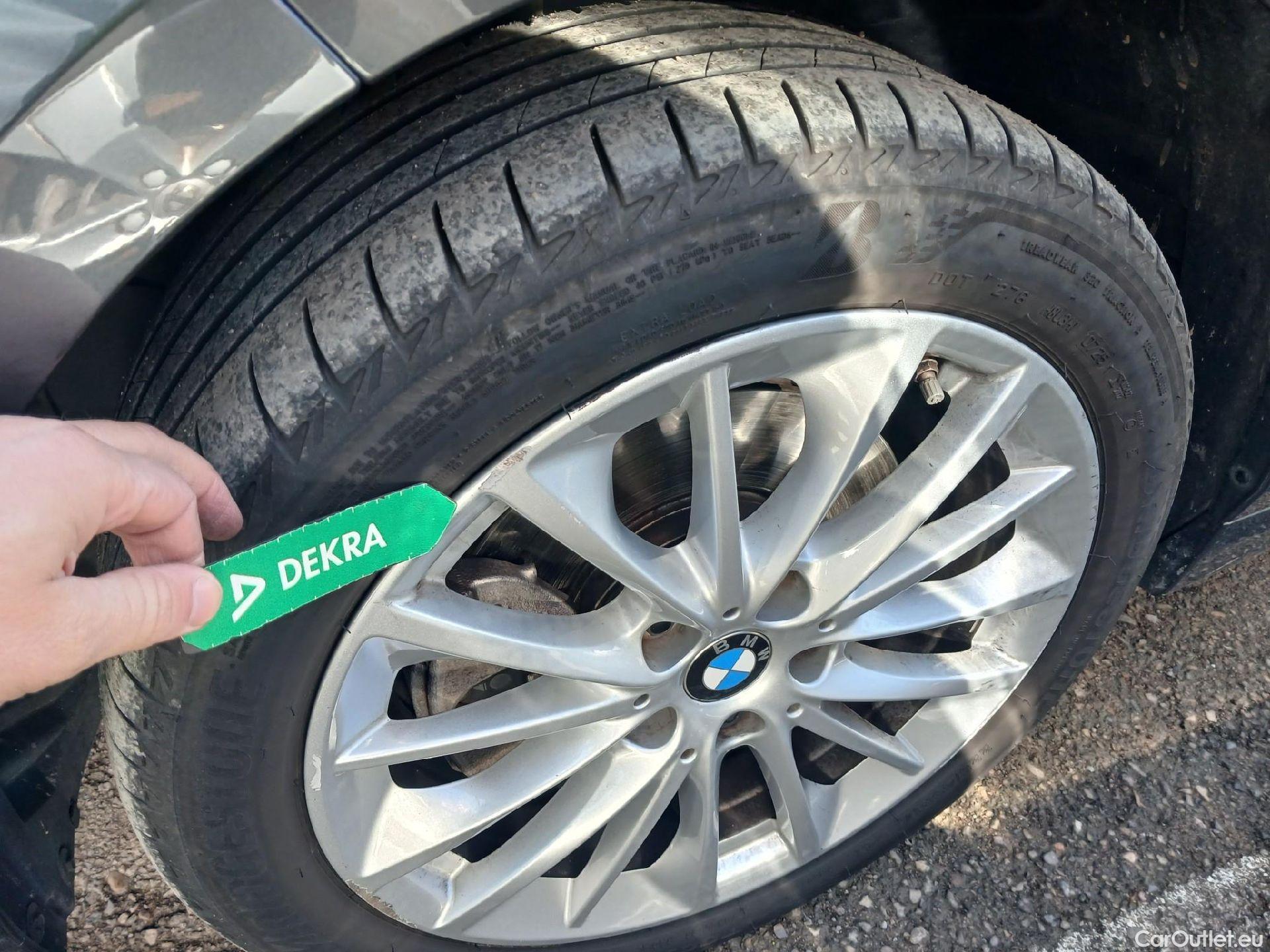  Bmw  Serie 1 BMW  / 2019 / 5P / berlina con portón 118i #8