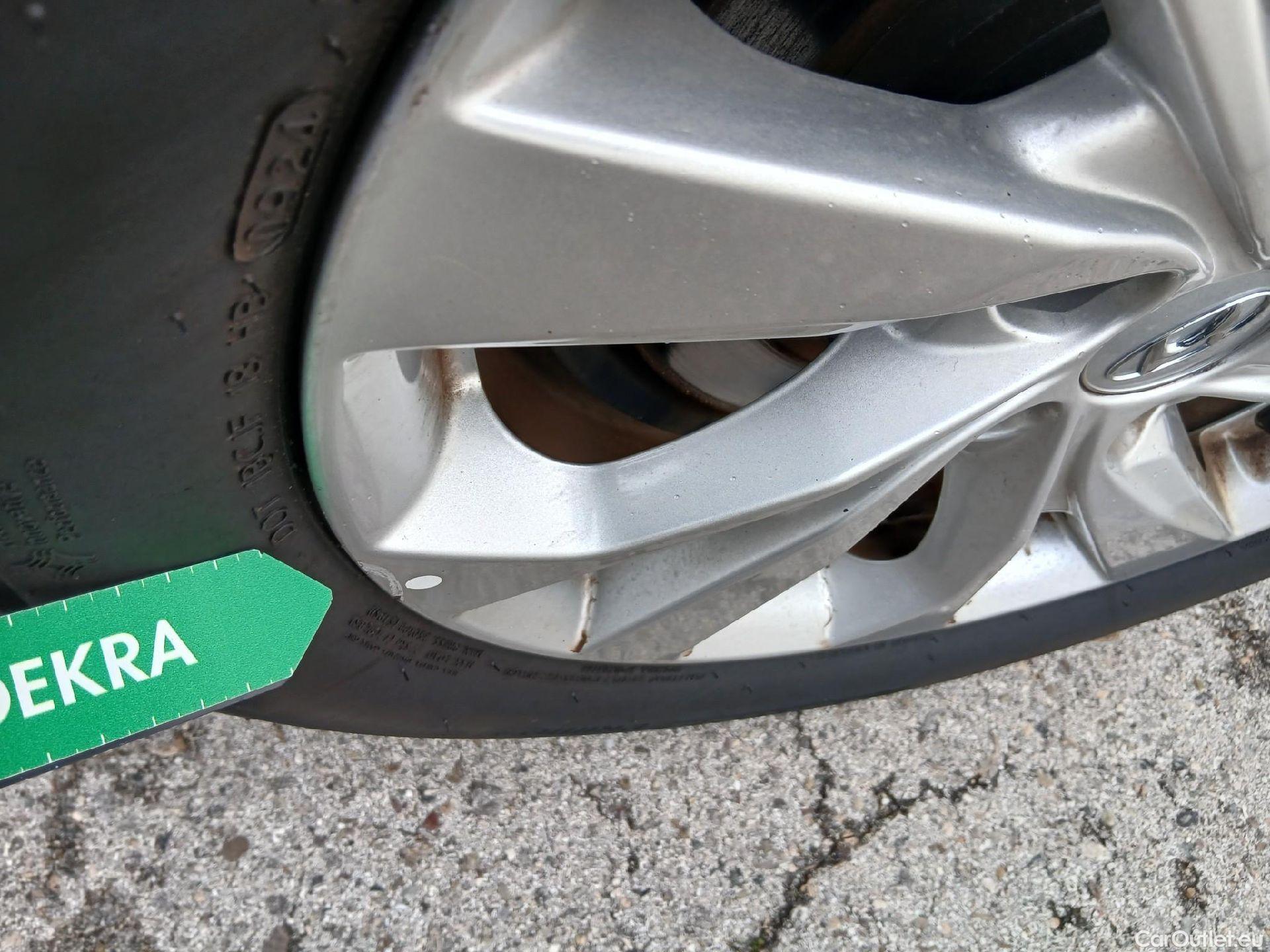  Hyundai  Tucson HYUNDAI  / 2018 / 5P / todoterreno 1.6 CRDI 85kW (116CV) 48V SLE 4X2(SP)(SL) #7