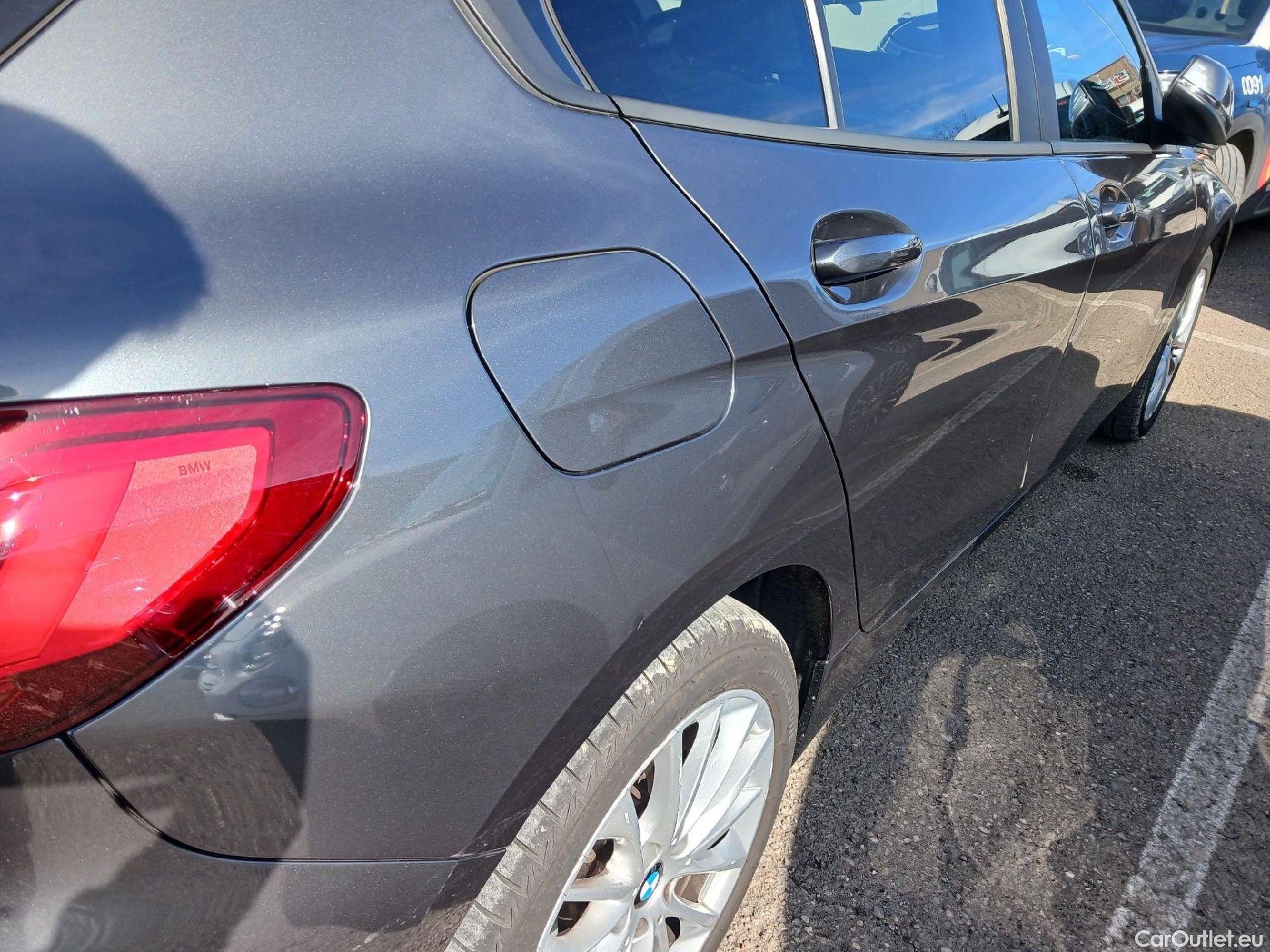  Bmw  Serie 1 BMW  / 2019 / 5P / berlina con portón 118i #23