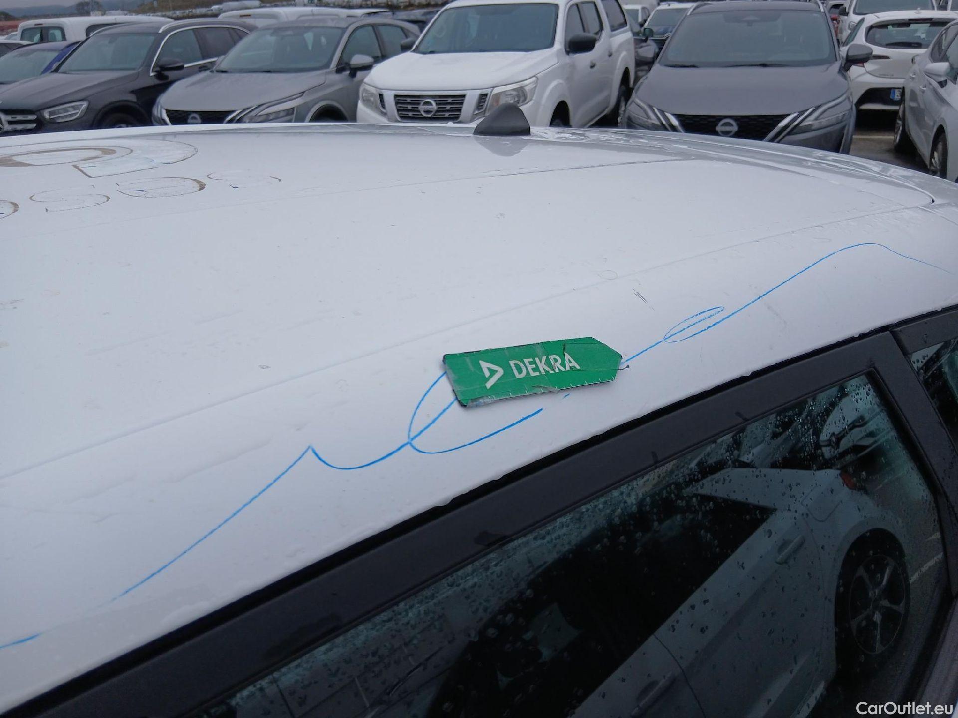  Ford  Fiesta FORD  / 2017 / 5P / berlina con portón 1.1 Ti-VCT 63kW Trend+ 5p #13