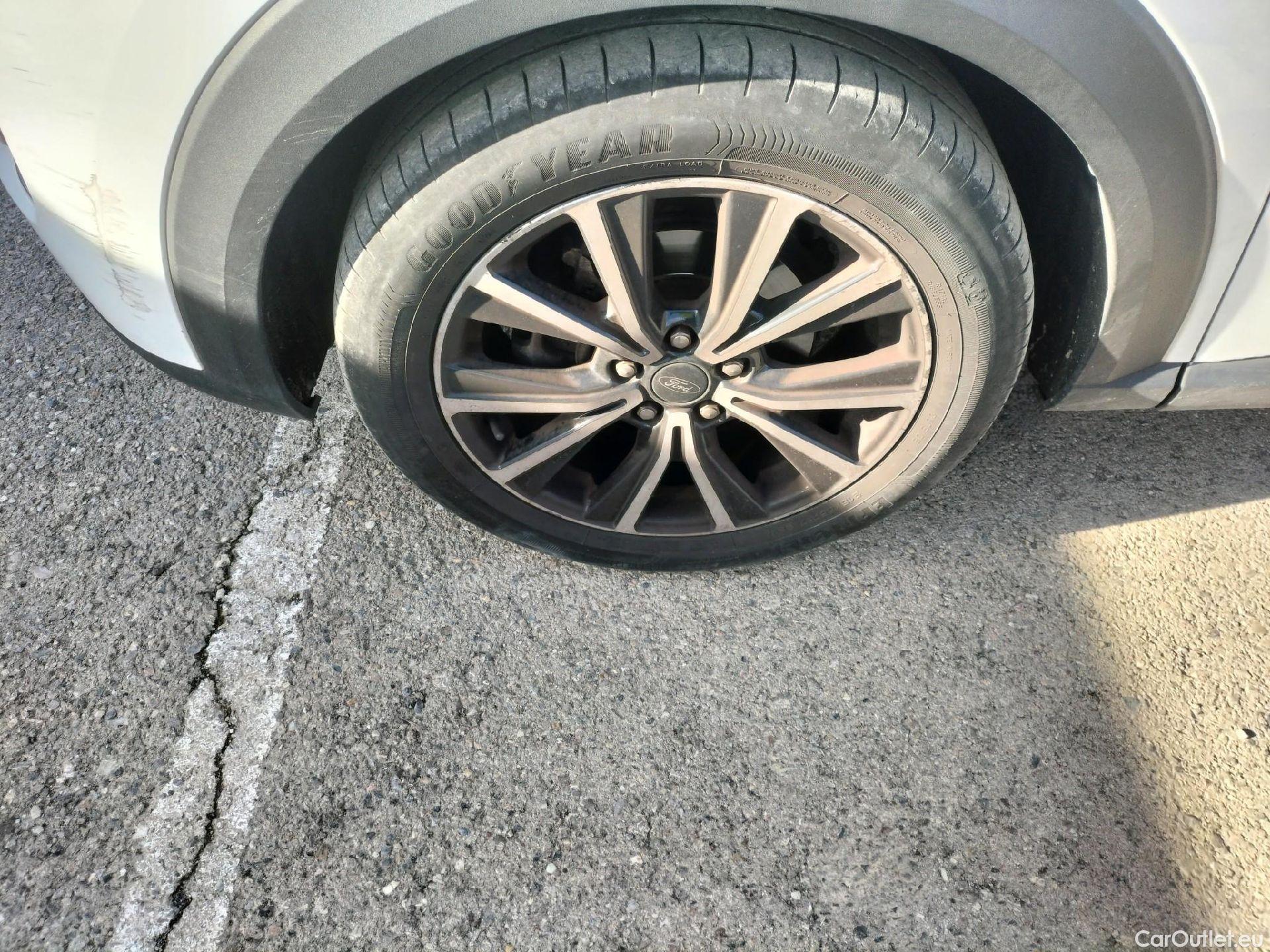  Ford  Puma FORD  / 2019 / 5P / todoterreno 1.0 EcoBoost 92kW (125cv) Titanium MHEV #17