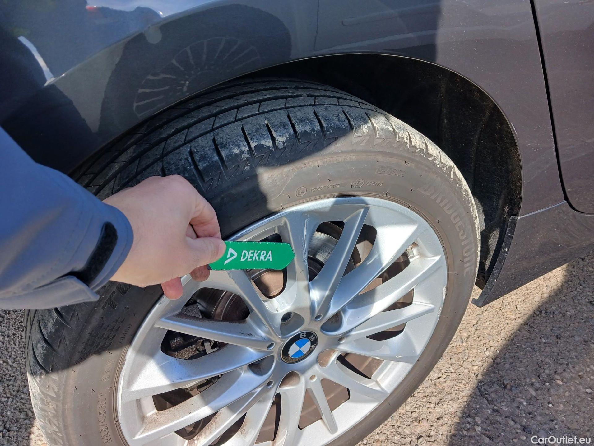  Bmw  Serie 1 BMW  / 2019 / 5P / berlina con portón 118i #26