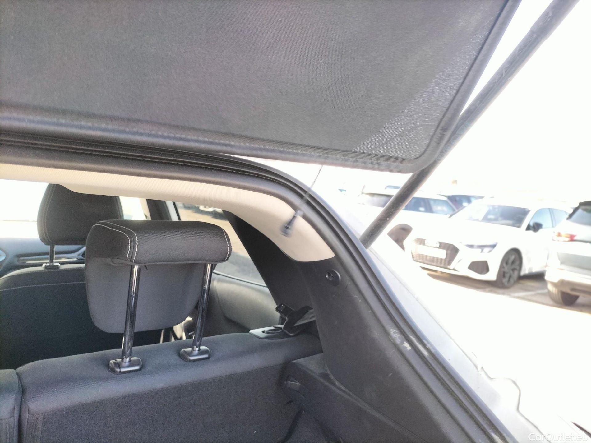  Ford  Puma FORD  / 2019 / 5P / todoterreno 1.0 EcoBoost 92kW (125cv) Titanium MHEV #37