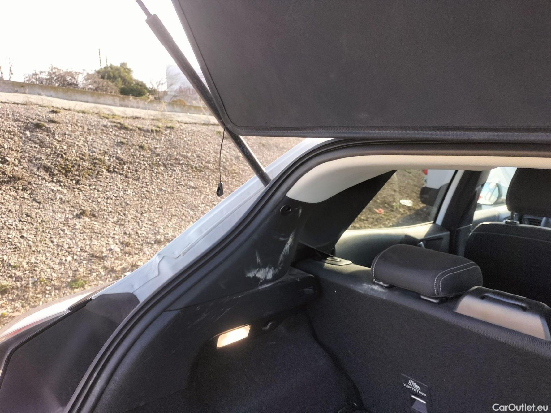  Ford  Puma FORD  / 2019 / 5P / todoterreno 1.0 EcoBoost 92kW (125cv) Titanium MHEV #36