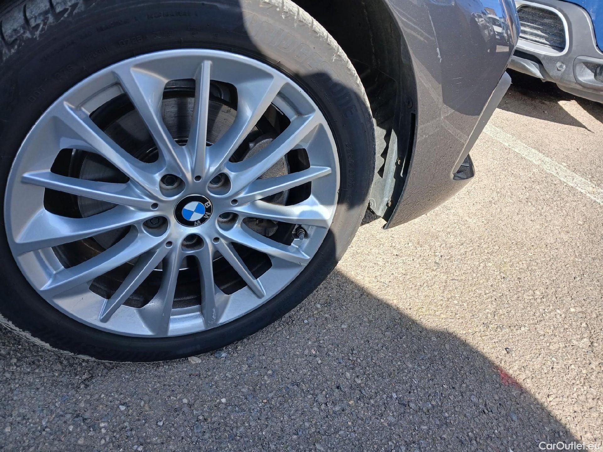  Bmw  Serie 1 BMW  / 2019 / 5P / berlina con portón 118i #30