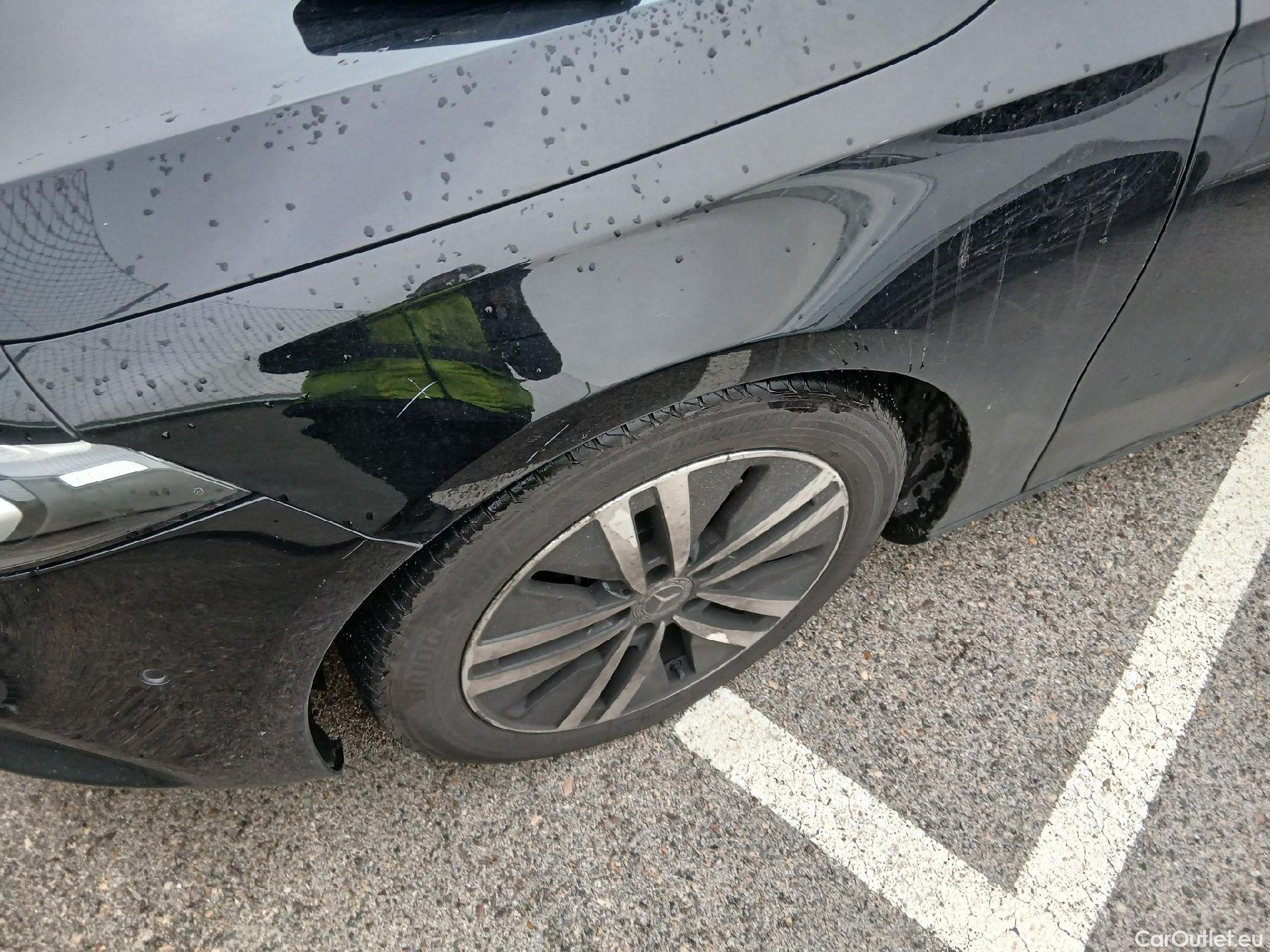  Mercedes  A-Klasse MERCEDES-BENZ Clase A / 2018 / 5P / berlina con portón A 180 d #7