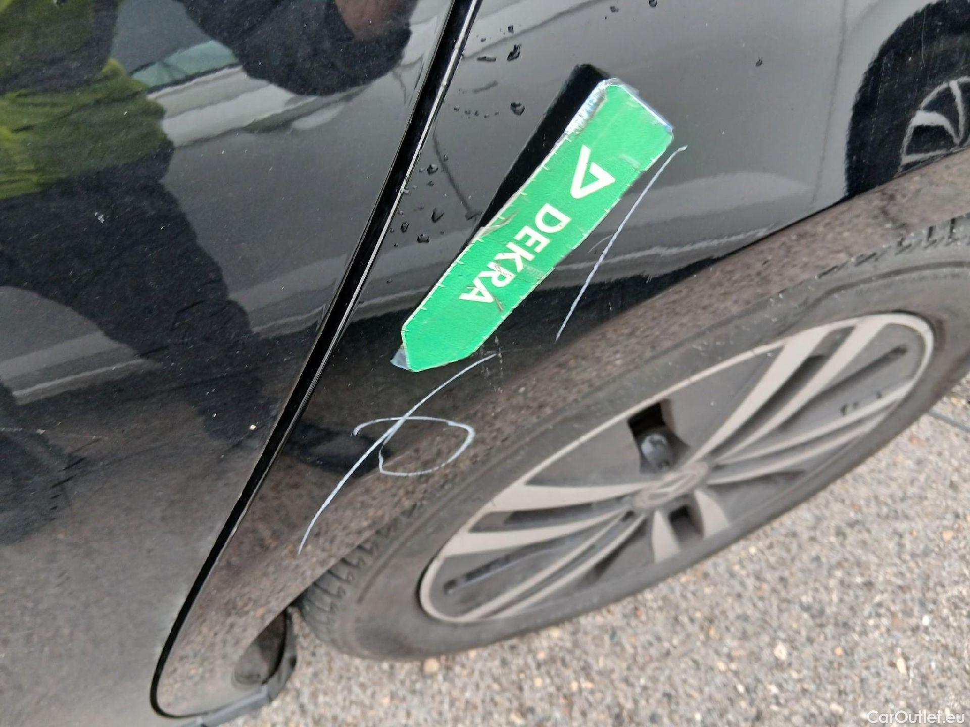  Mercedes  A-Klasse MERCEDES-BENZ Clase A / 2018 / 5P / berlina con portón A 180 d #22