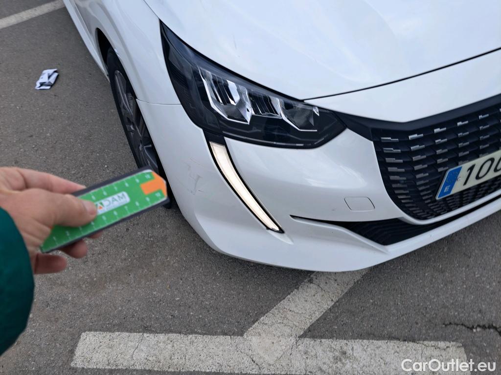  Peugeot  208 PEUGEOT  / 2019 / 5P / berlina con portón BlueHDi 73kW (100CV) Active Pack (AC) #9