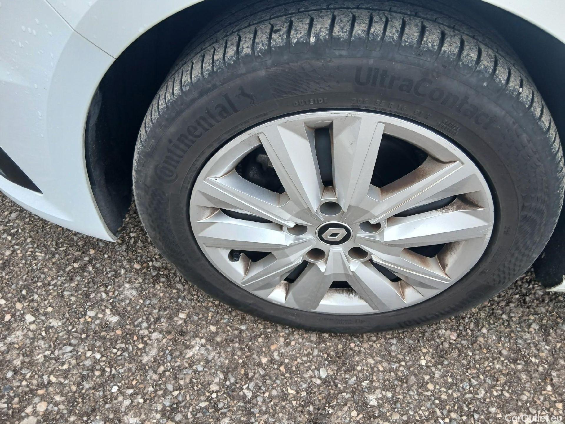  Renault  Megane RENAULT Mégane / 2020 / 5P / berlina con portón Equilibre Blue dCi 85 kW (115CV) #3